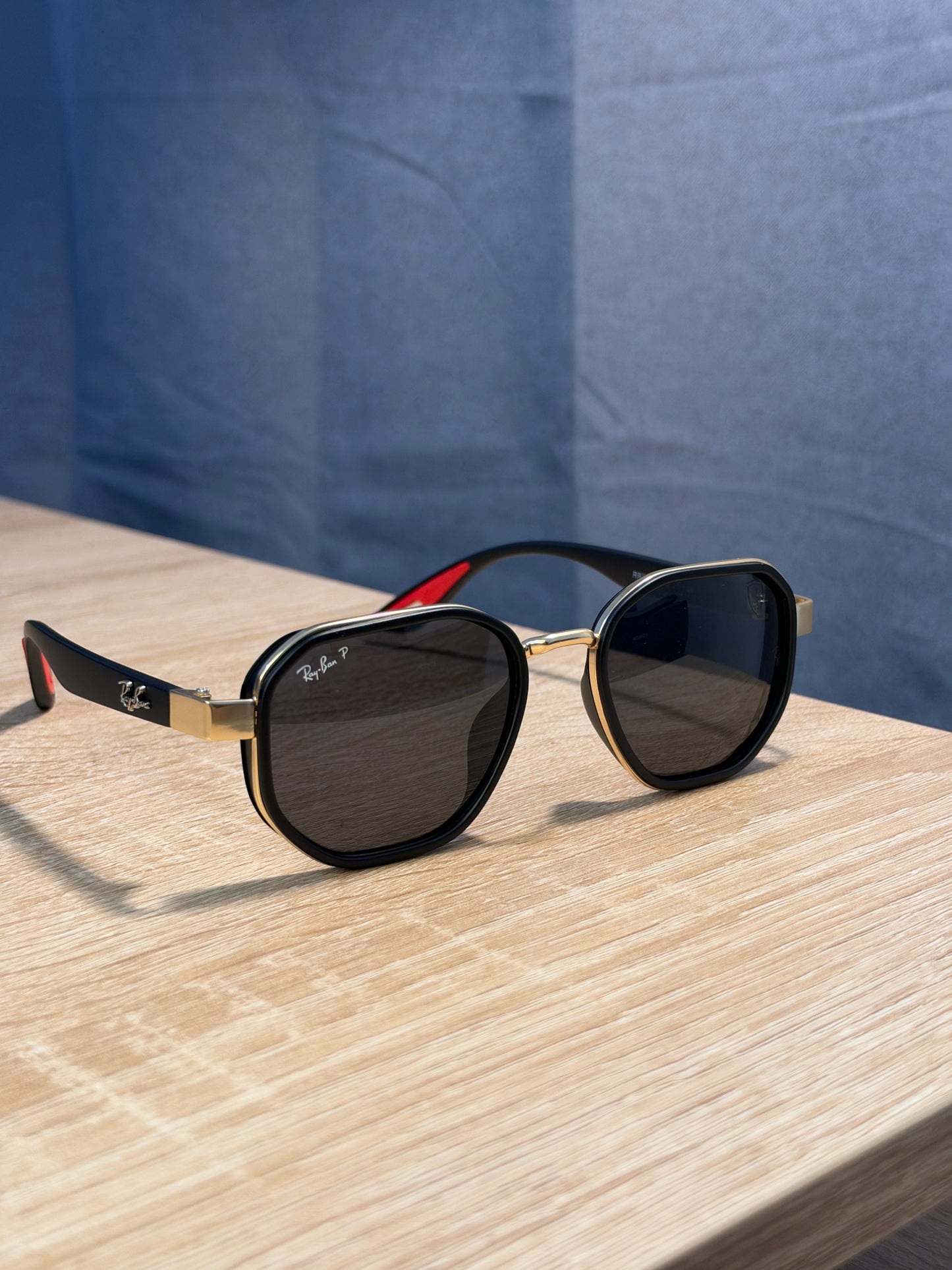 RAY-BAN X FERRARI NEGRO DORADO
