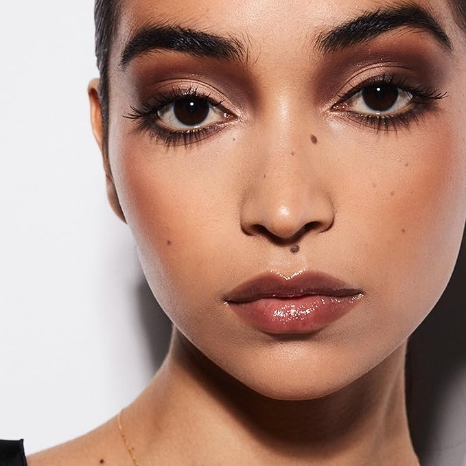 Gloss Bomb Heat Universal Lip Luminizer Plus Plumper - 04 Hot Chocolit Heat by Fenty Beauty for Women - 0.3 oz Lip Gloss
