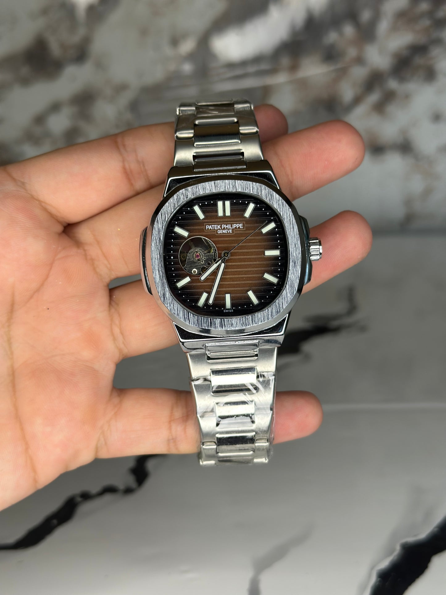 patek philippe automático corazón abierto fondo verde bisel plateado pulsera metálica