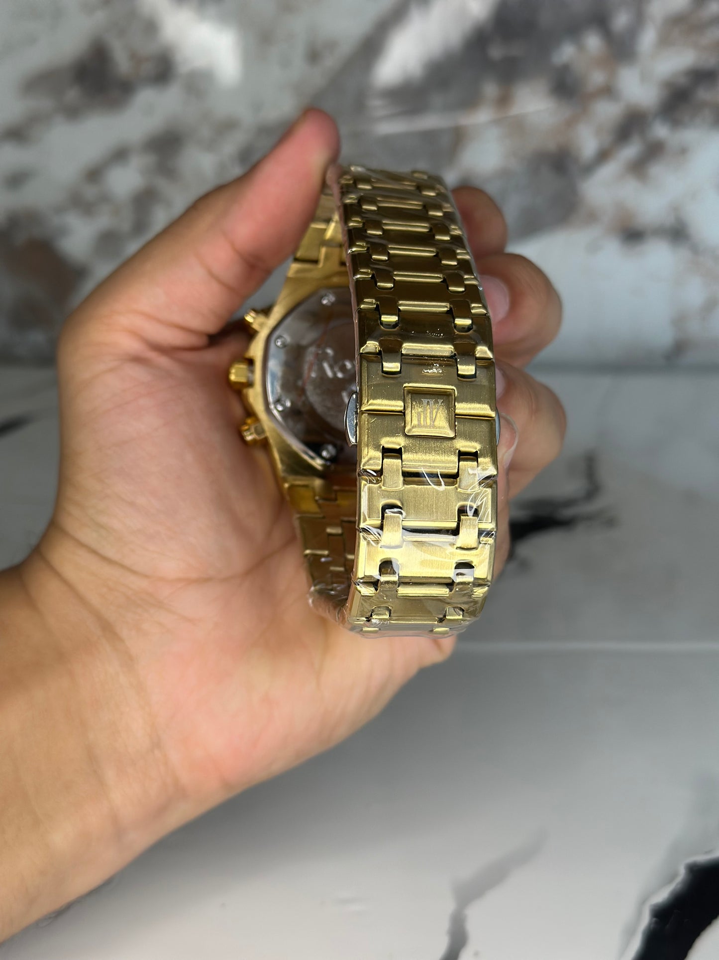 Audemars Piguet AP fondo verde bisel dorado pulsera metálica cronógrafo