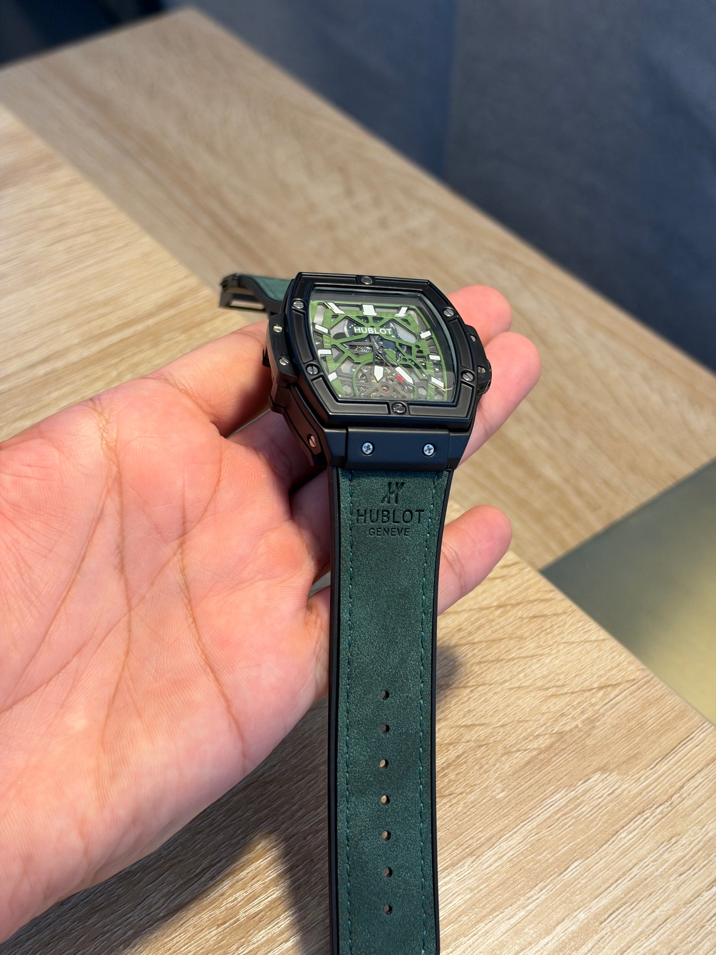 HUBLOT BIG BANG GREEN CARBON