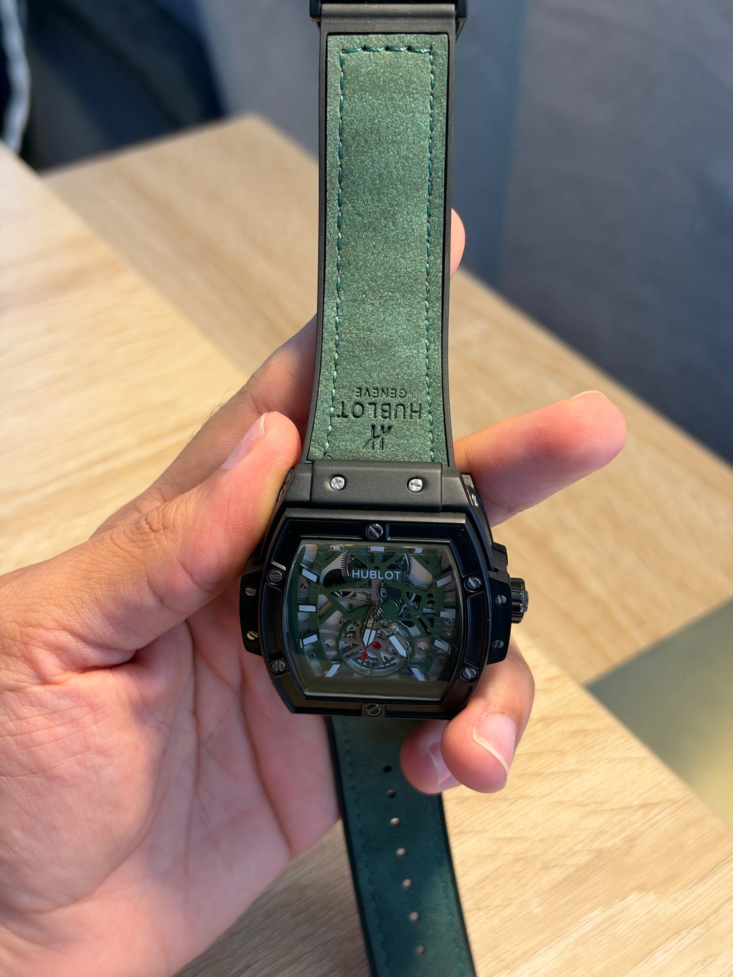 HUBLOT BIG BANG GREEN CARBON
