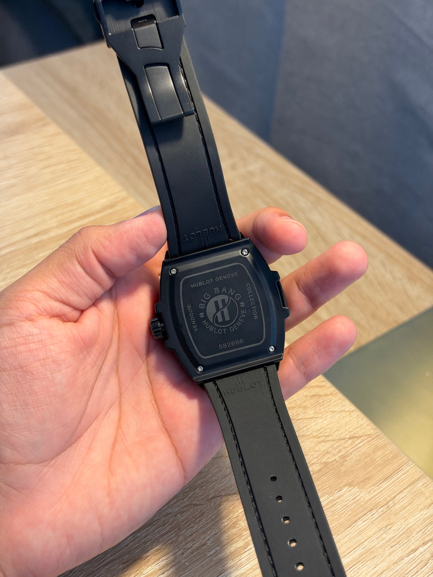 HUBLOT BIG BANG GREEN CARBON