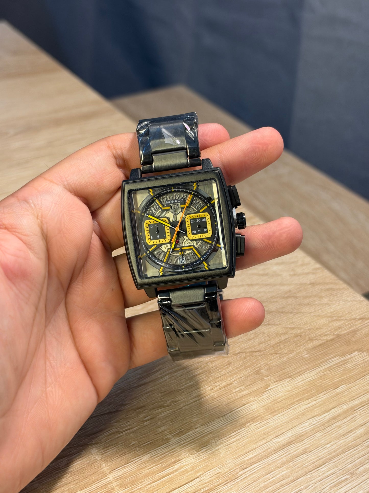 TAG HEUER MONACO NEGRO CON AMARILLO
