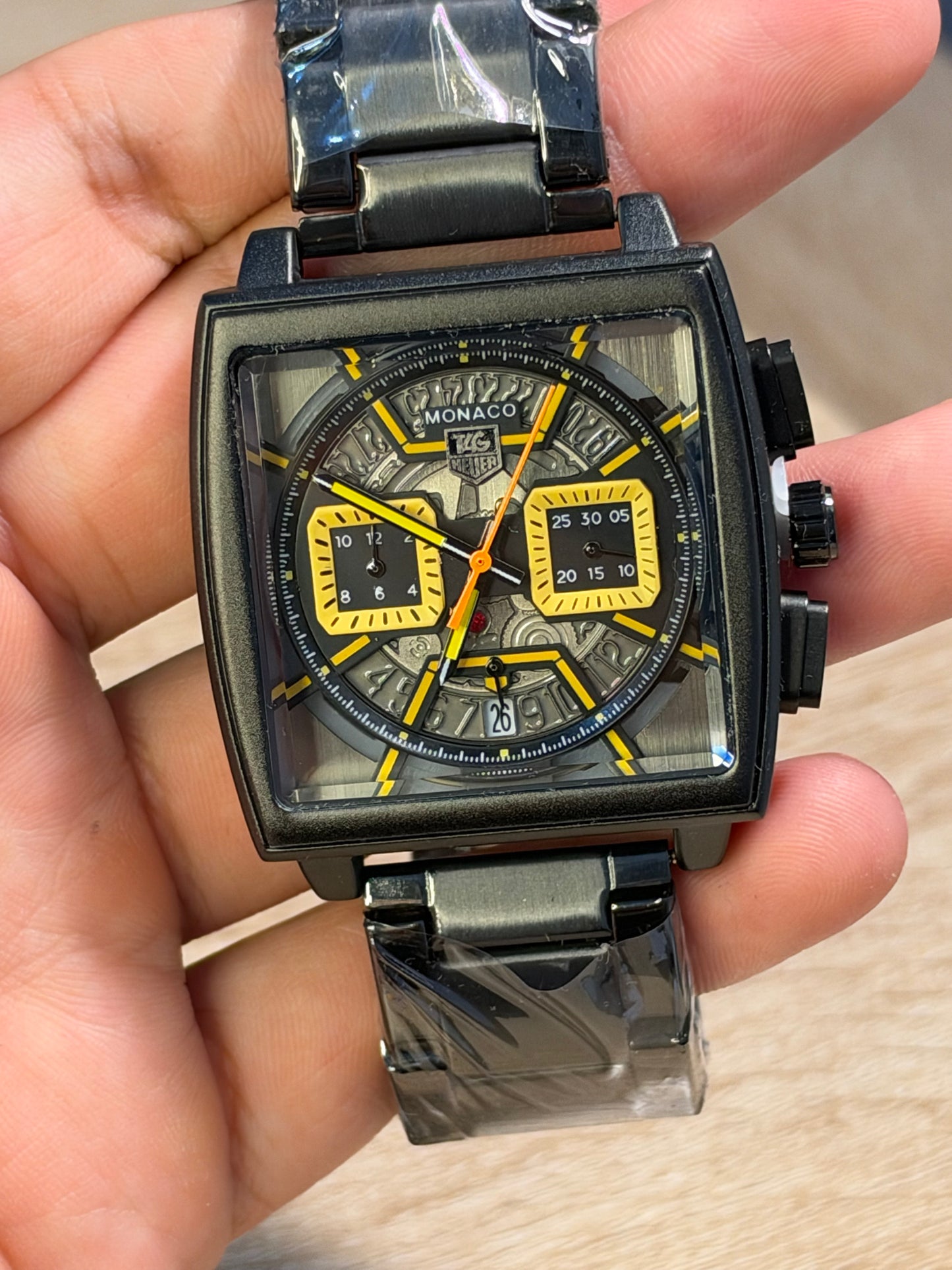 TAG HEUER MONACO NEGRO CON AMARILLO