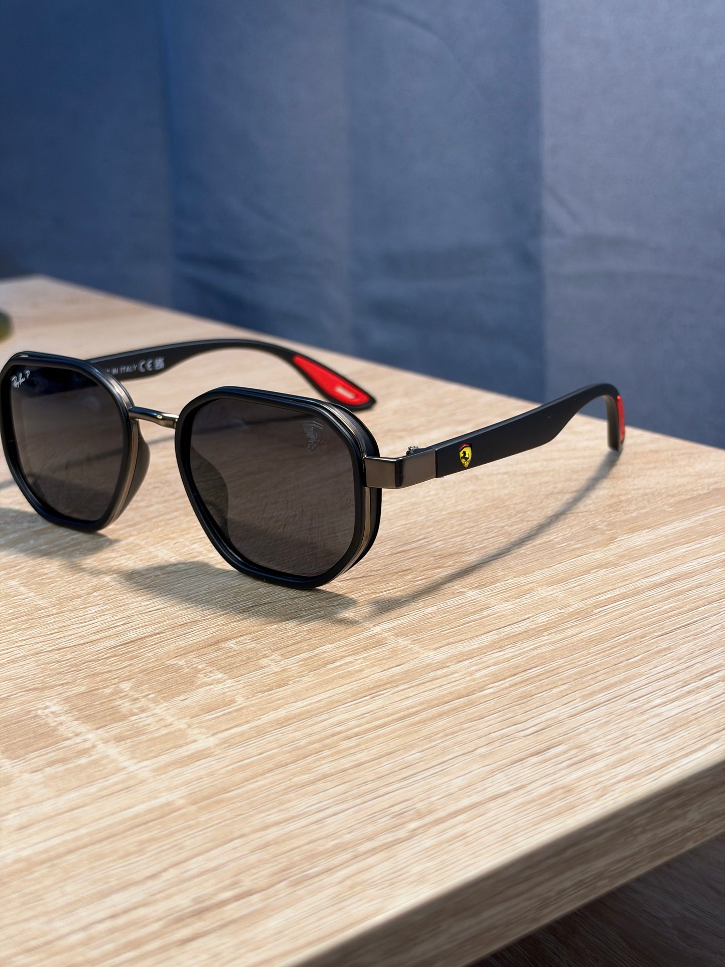 RAY-BAN X FERRARI NEGROS