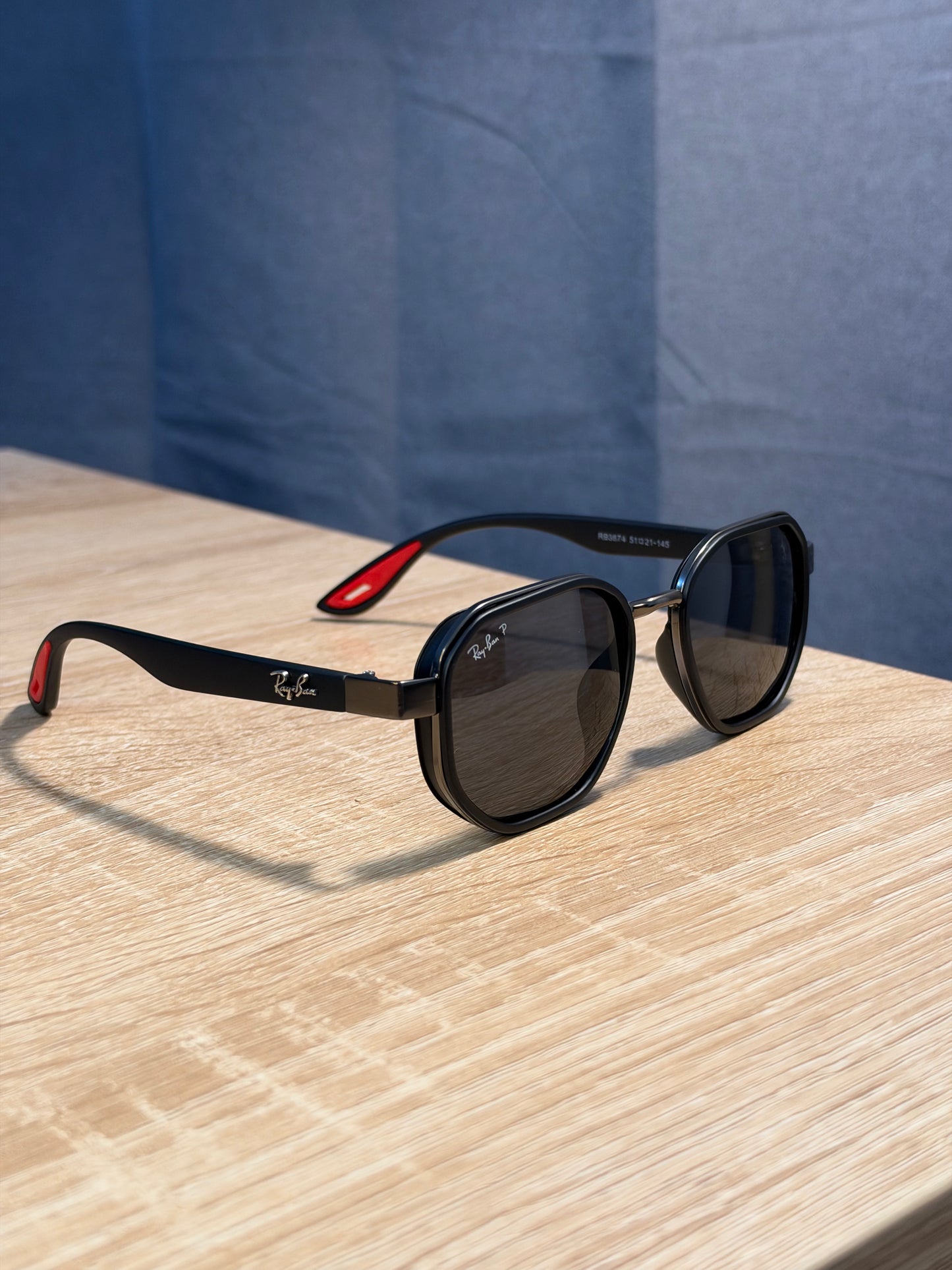 RAY-BAN X FERRARI NEGROS