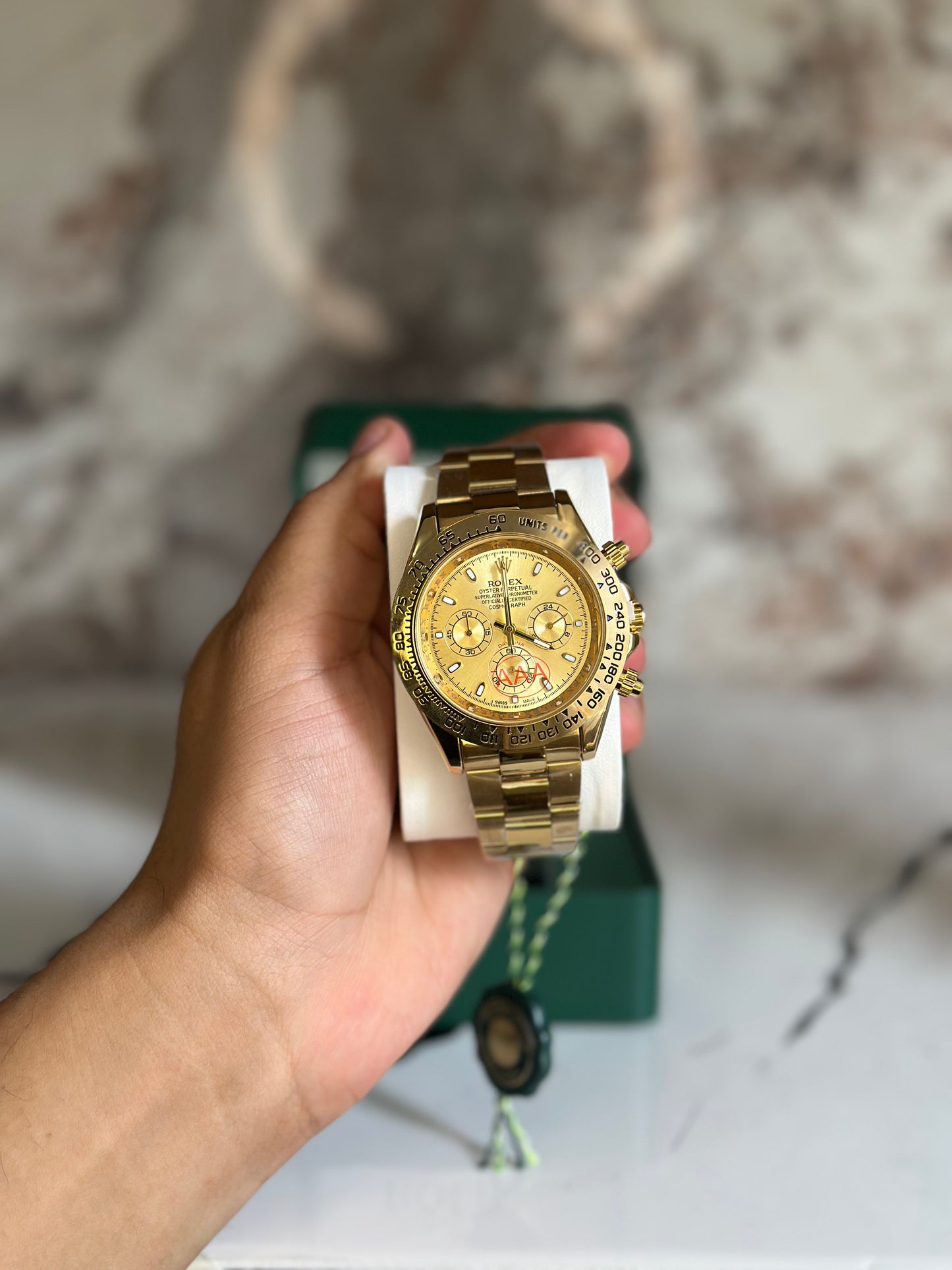 ROLEX DAYTONA DORADO FONDO DORADO
