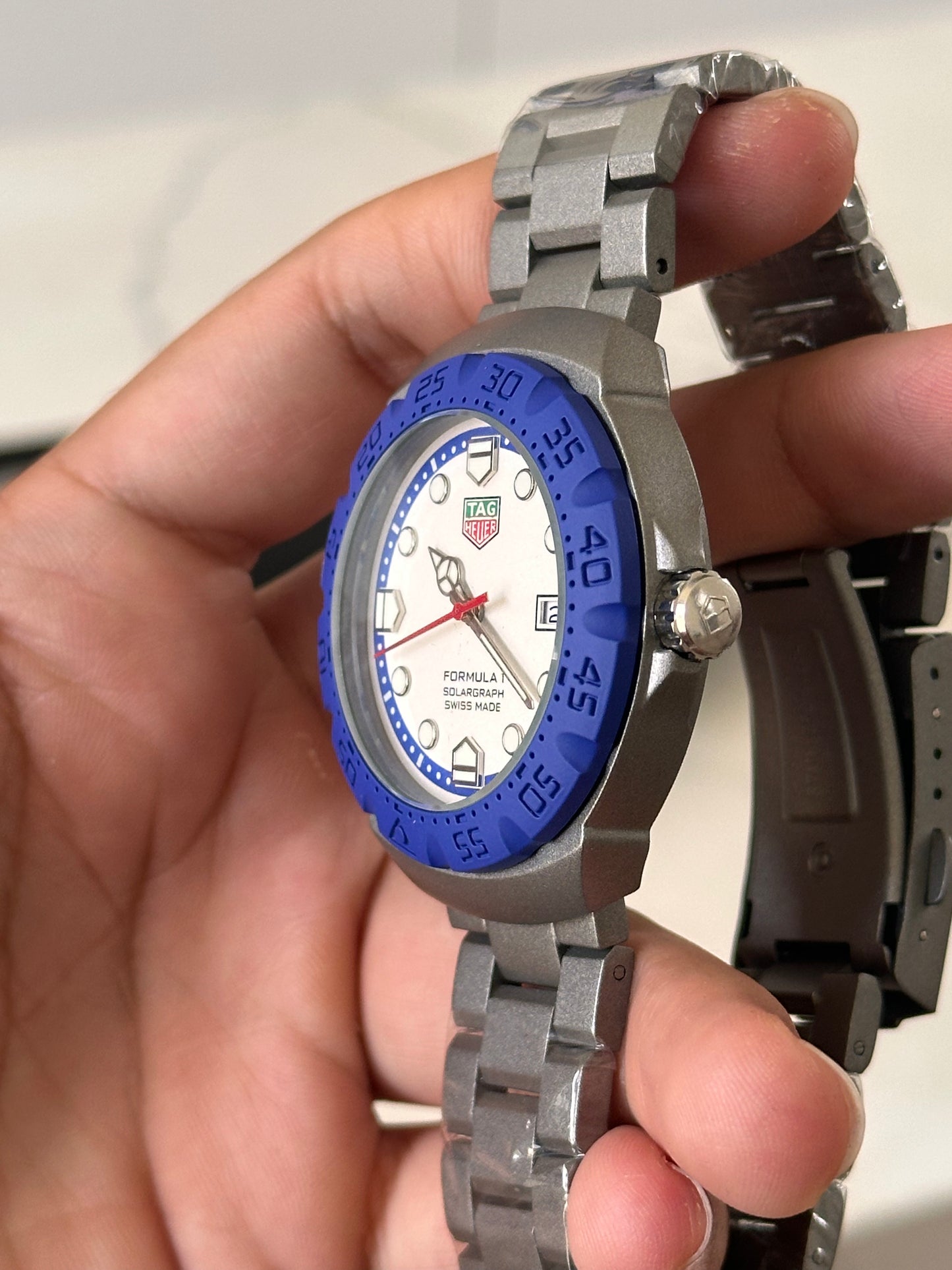 TAG HEUER FORMULA 1 CARATULA BLANCA BISEL AZUL