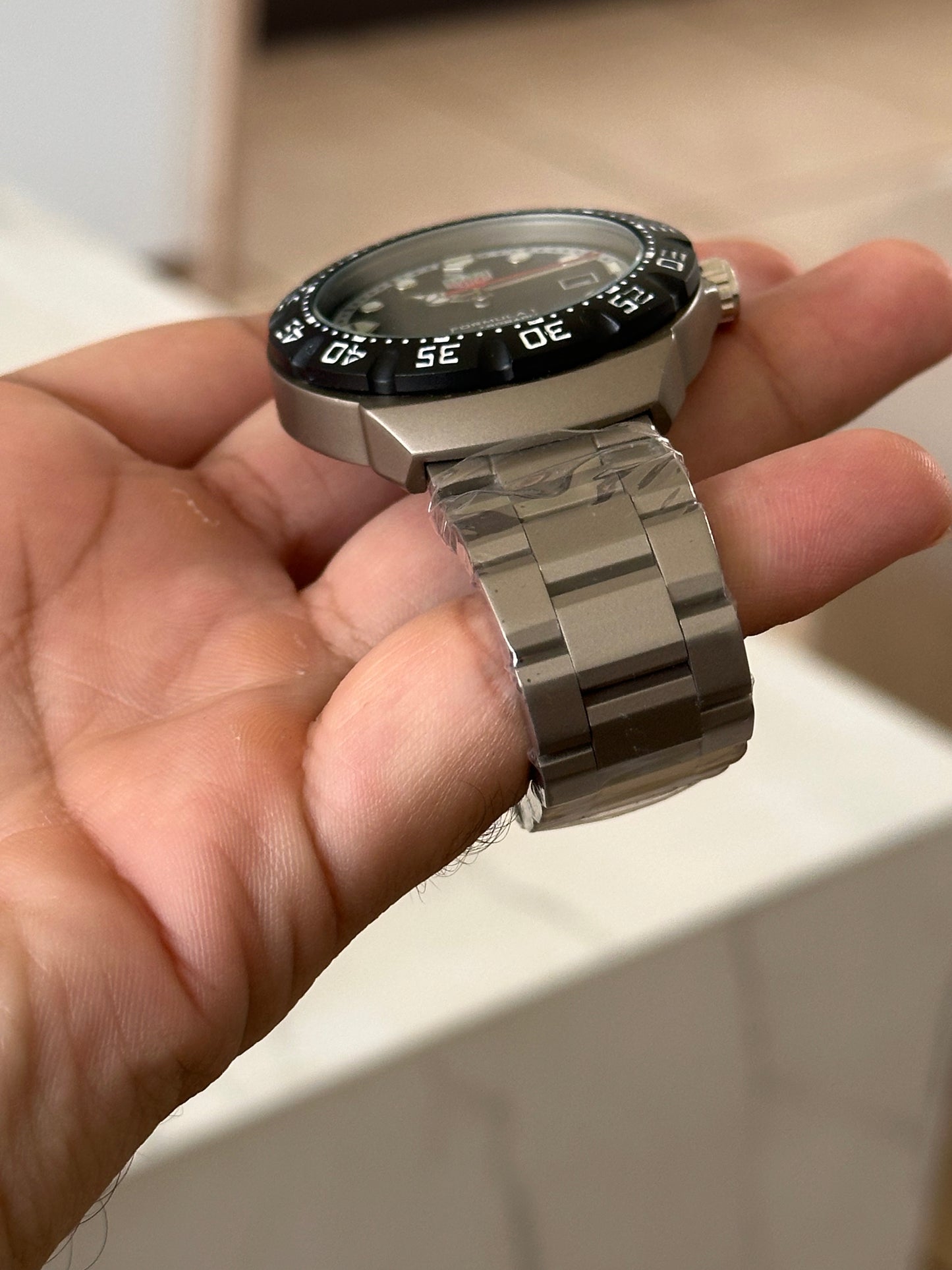 TAG HEUER FORMULA 1 CARATULA NEGRA BISEL NEGRO