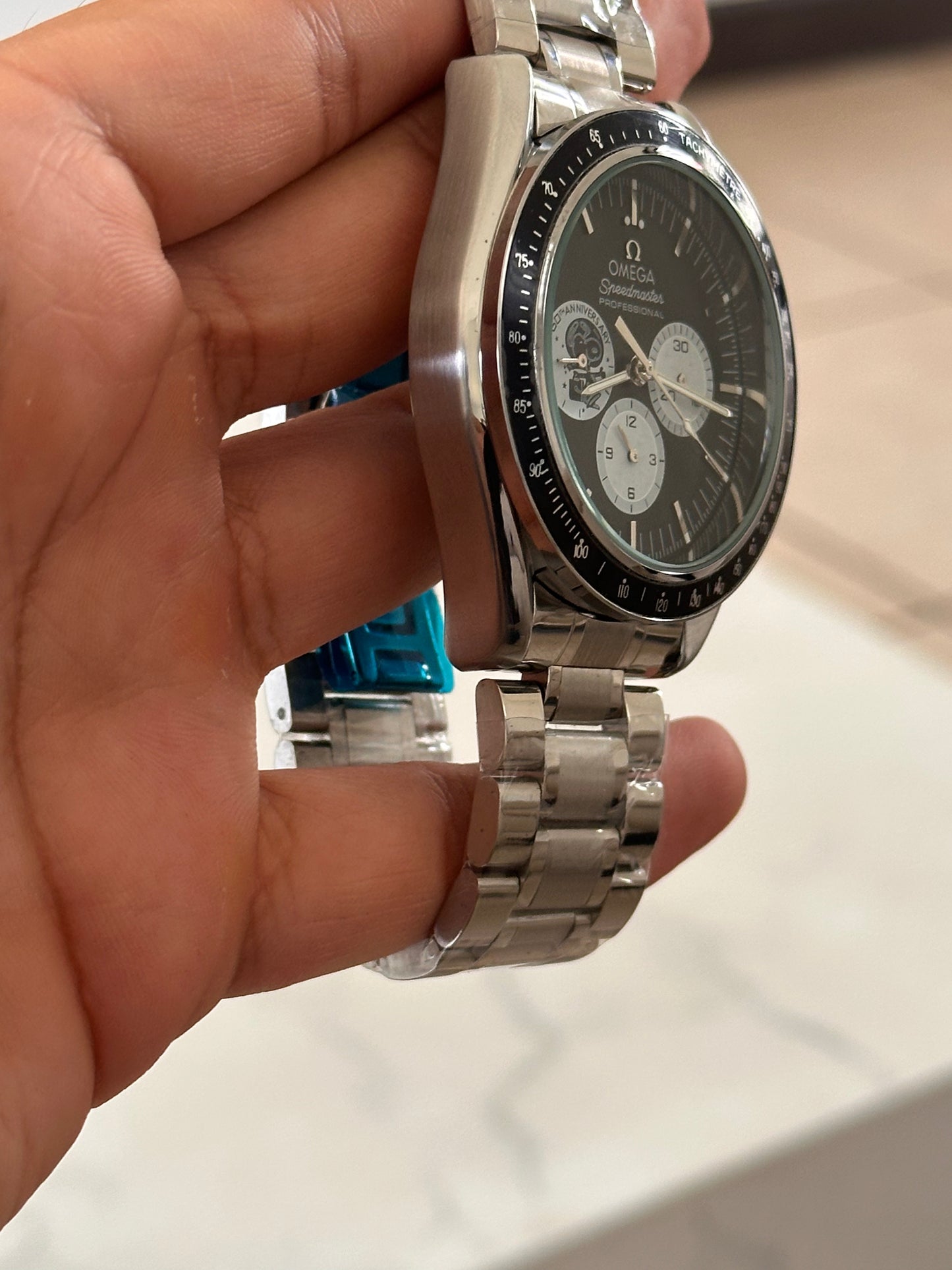 OMEGA EDICION SPECIAL SNOOPY FONDO NEGRO BISEL NEGRO