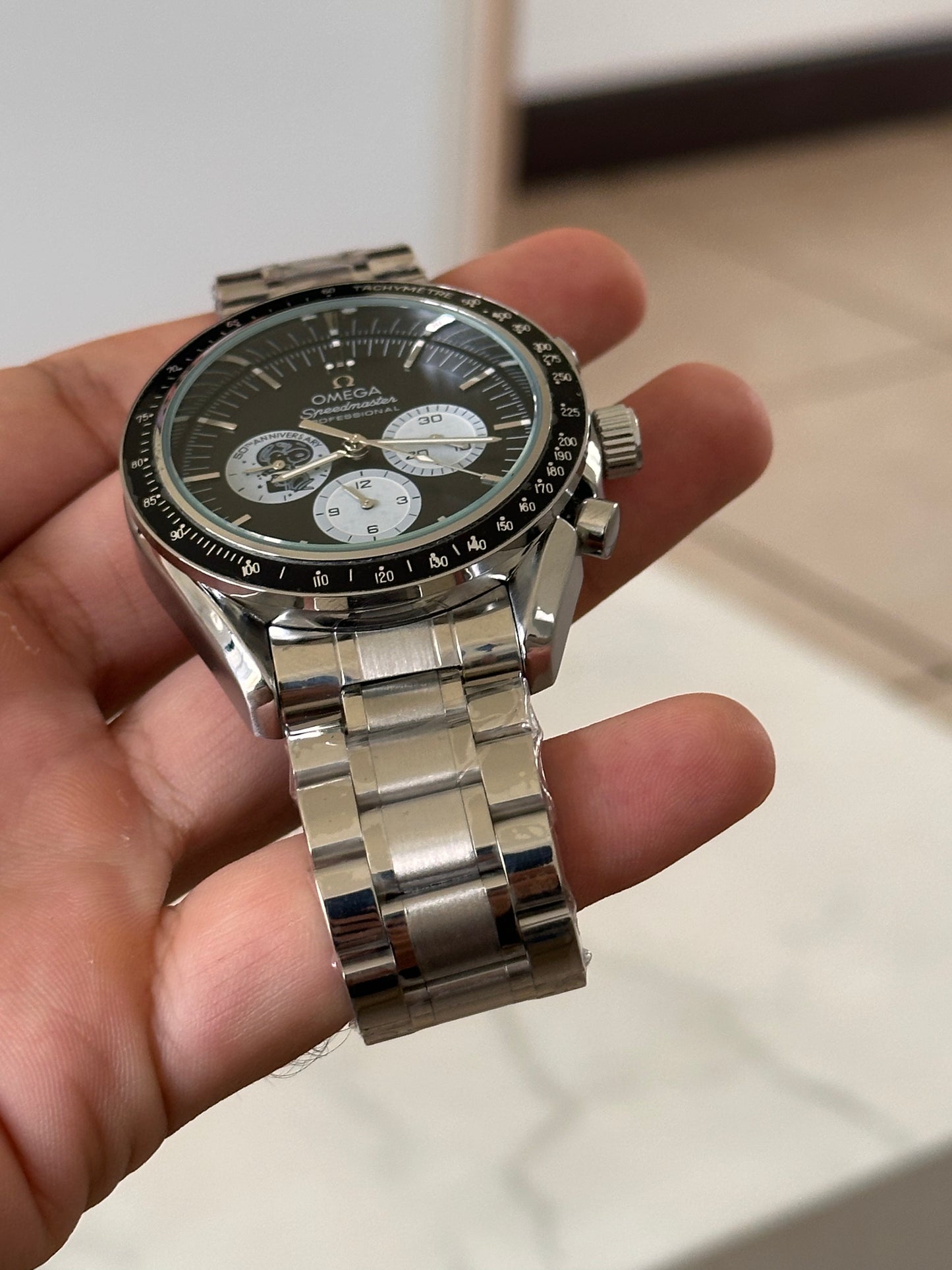 OMEGA EDICION SPECIAL SNOOPY FONDO NEGRO BISEL NEGRO