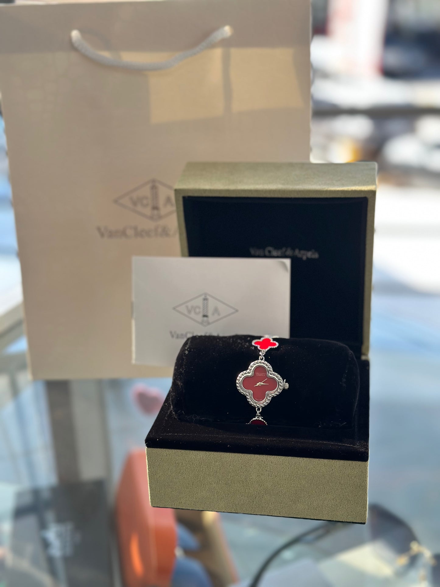 RELOJ VAN CLEEF ROJO