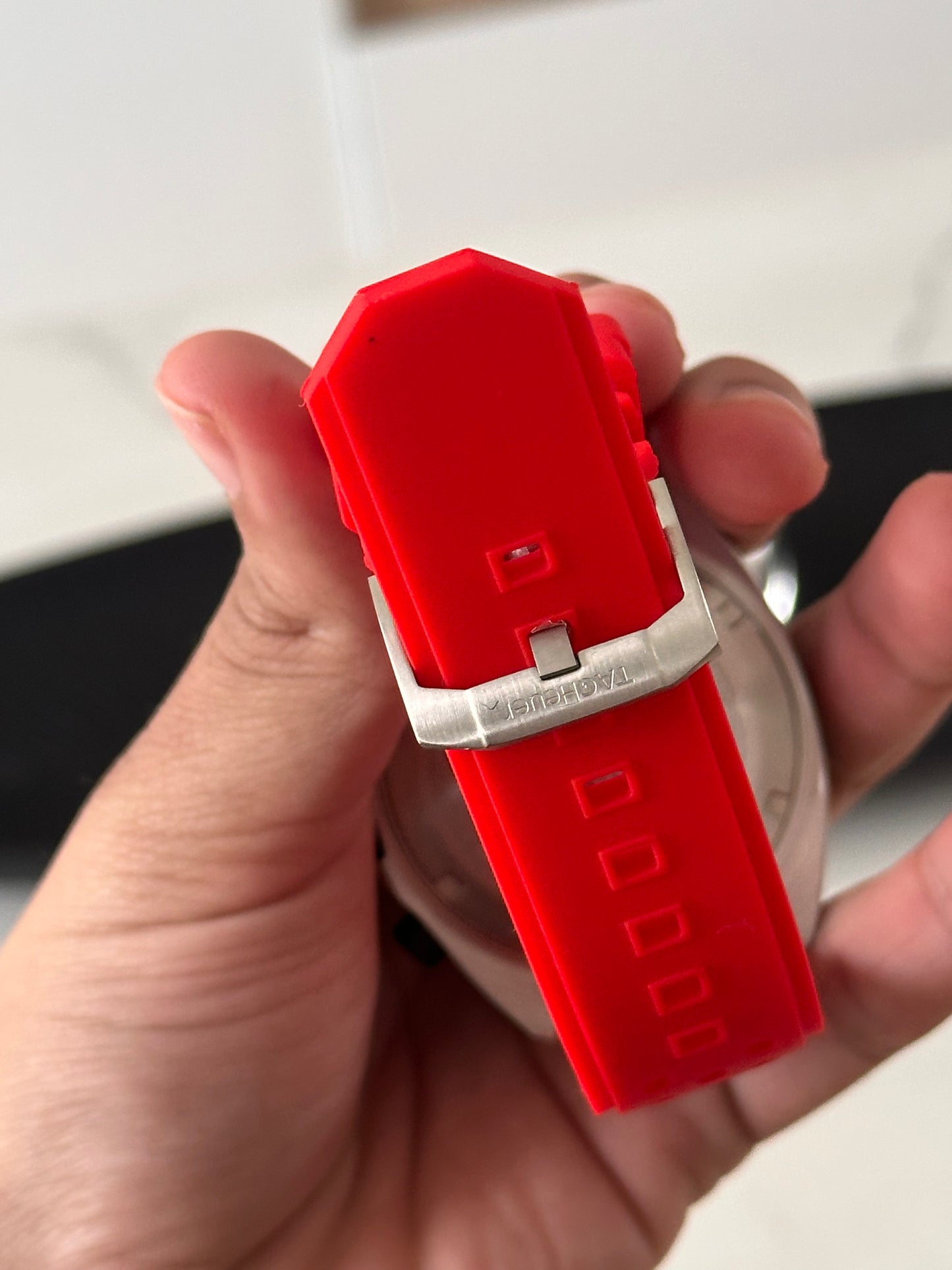 TAG HEUER FORMULA 1 RED DIAL RUBBER 44MM