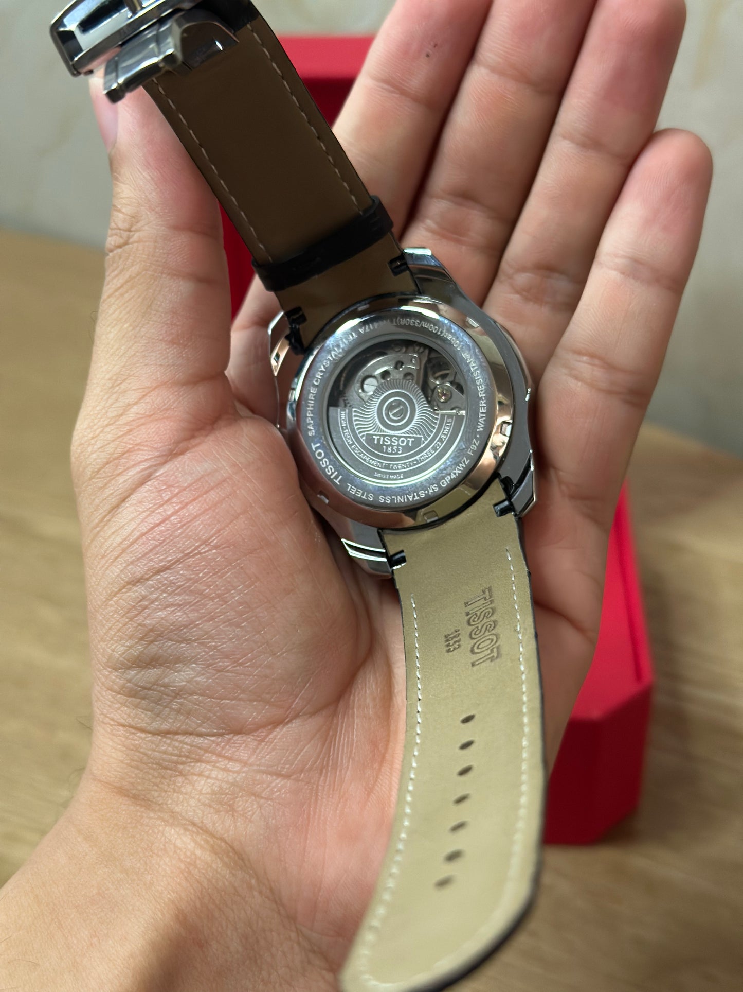 RELOJ TISSOT CLASIC AUTOMATICO FONDO BLANCO