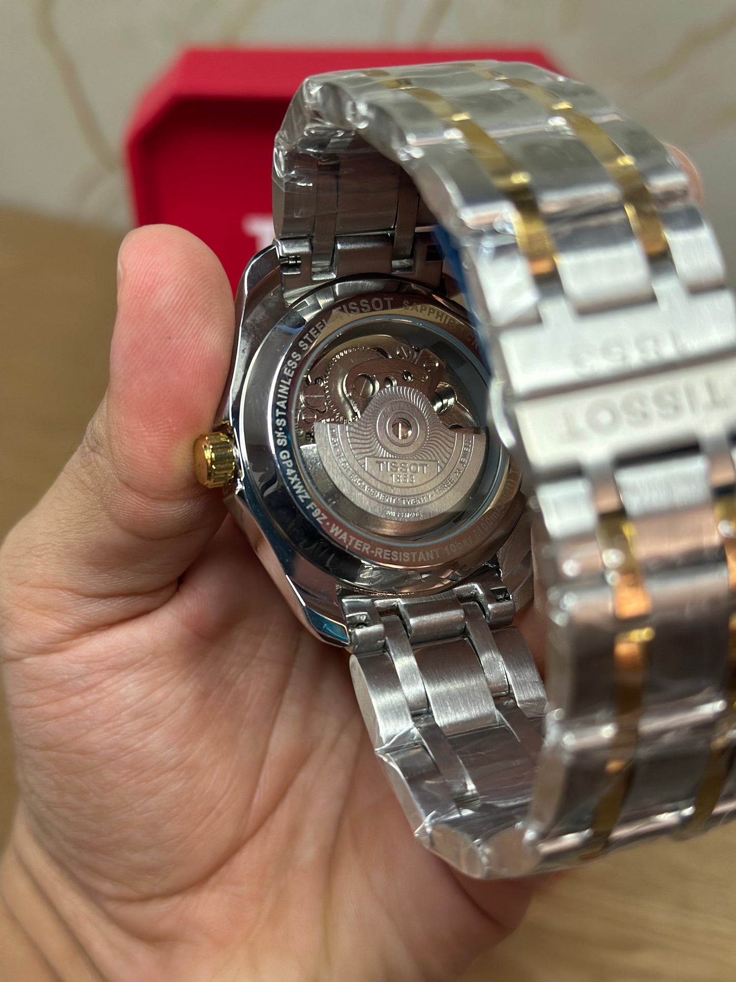 RELOJ TISSOT CLASIC AUTOMATICO FONDO NEGRO METALICO