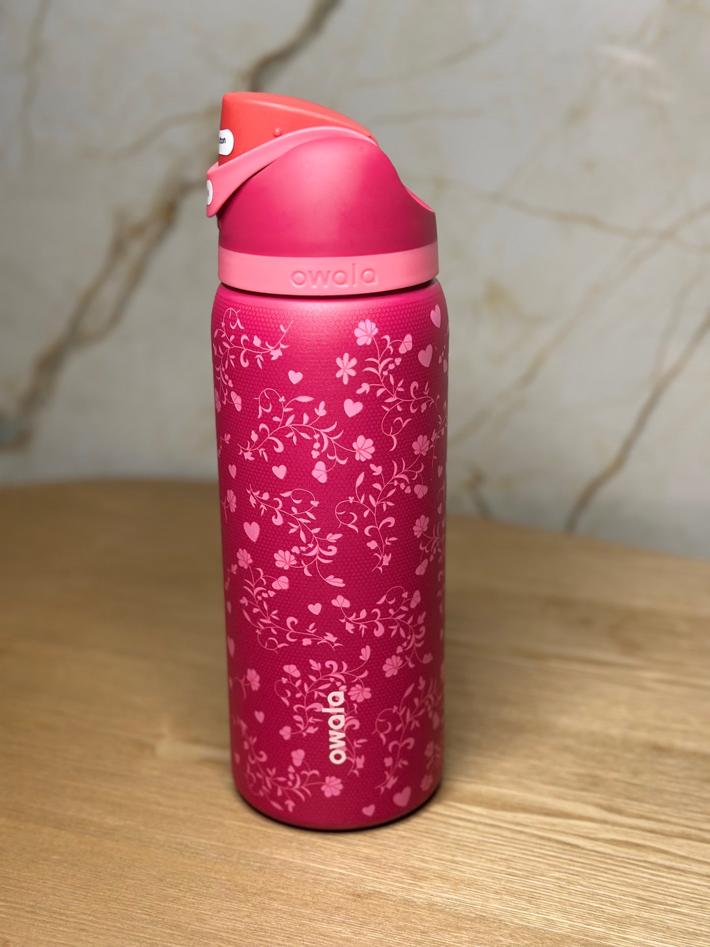 Owala FreeSip 32 OZ carta de amor edición limitada especial