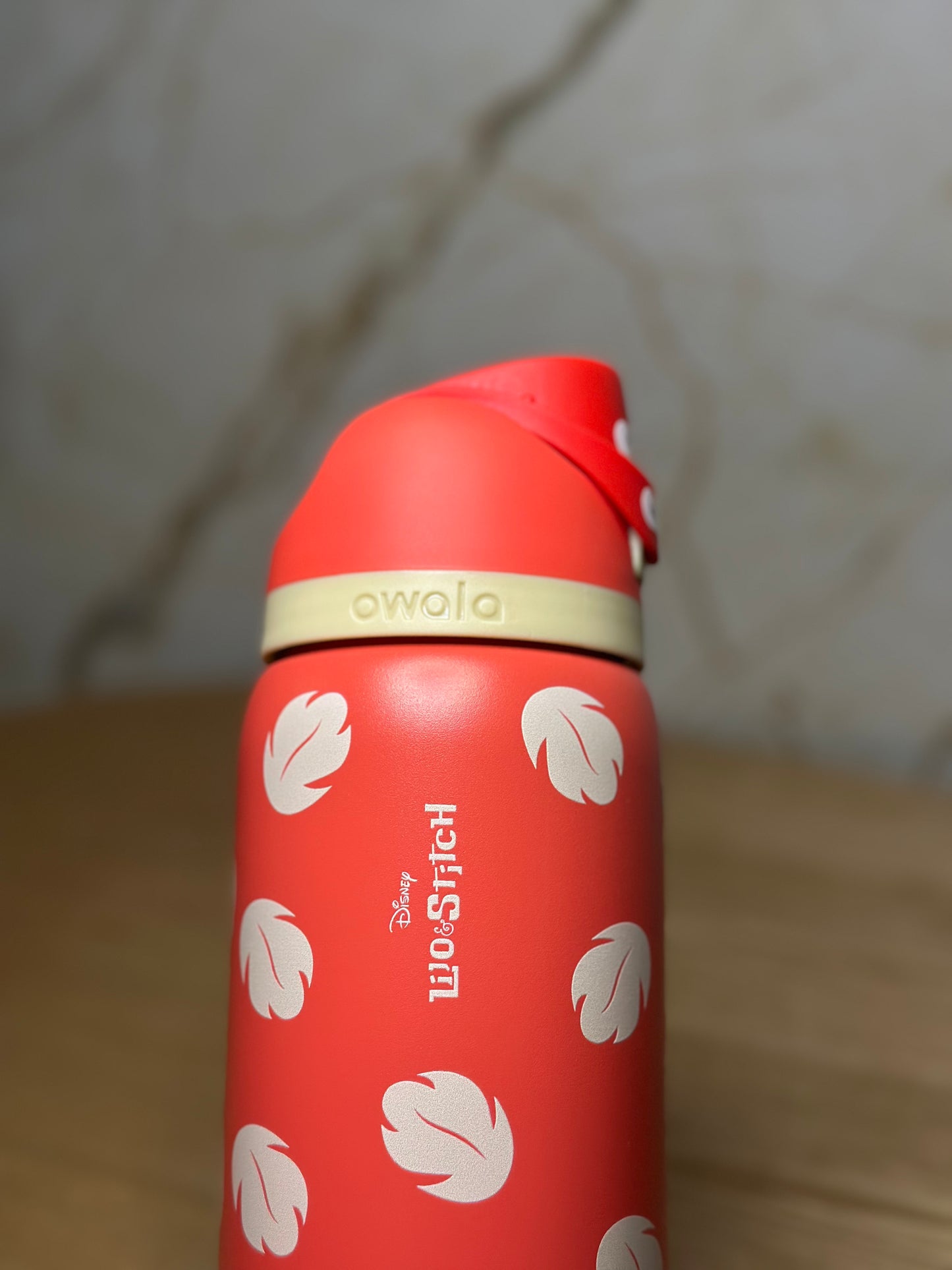 Owala Lilo & Stitch 32 oz edición FreeSip color