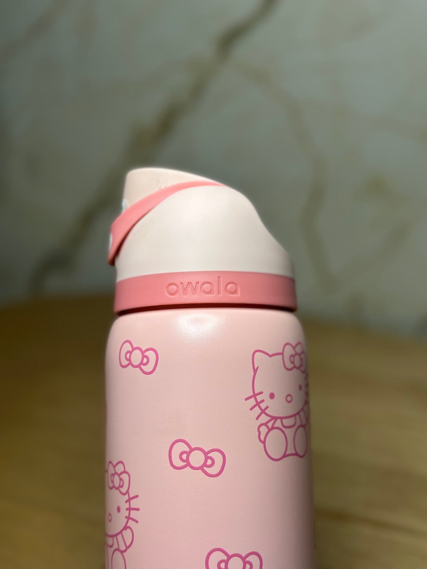 Owala Free Sip Edición Especial Hello Kitty De 32 Onzas
