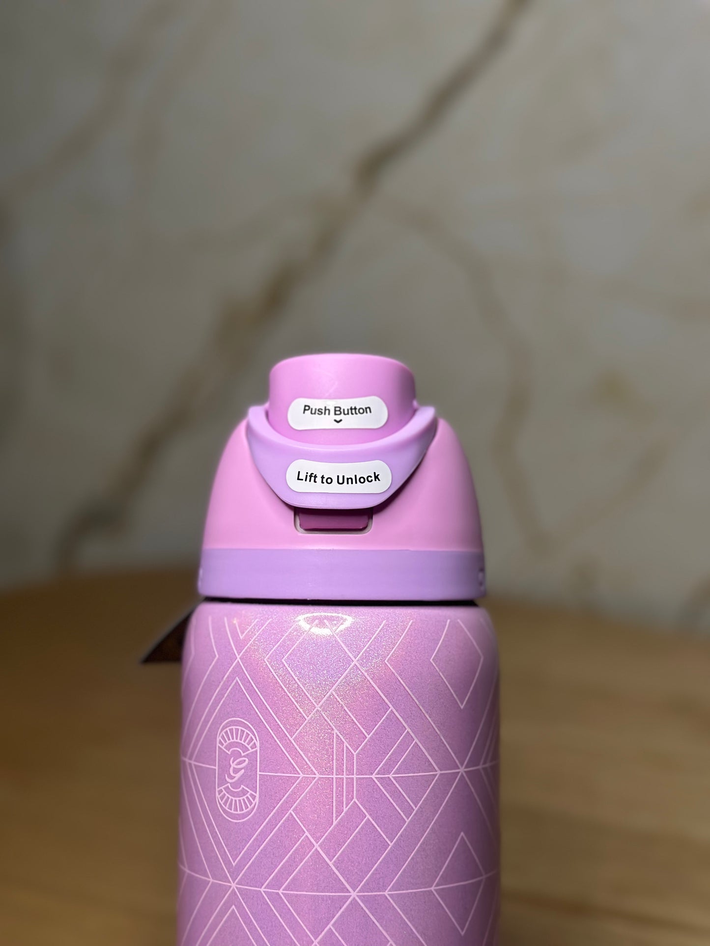 Owala x Glinda Wicked Freesip 32 oz