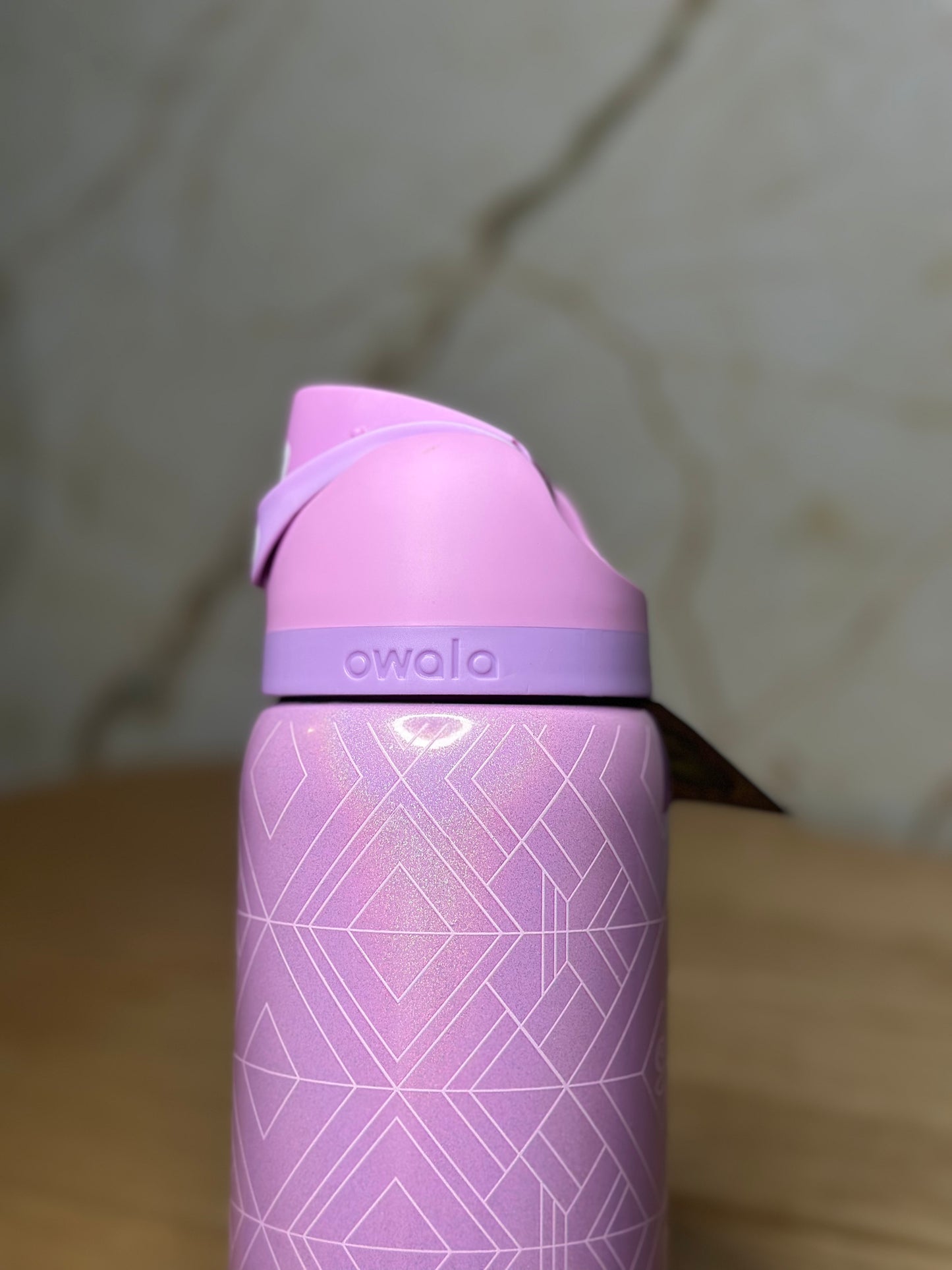 Owala x Glinda Wicked Freesip 32 oz