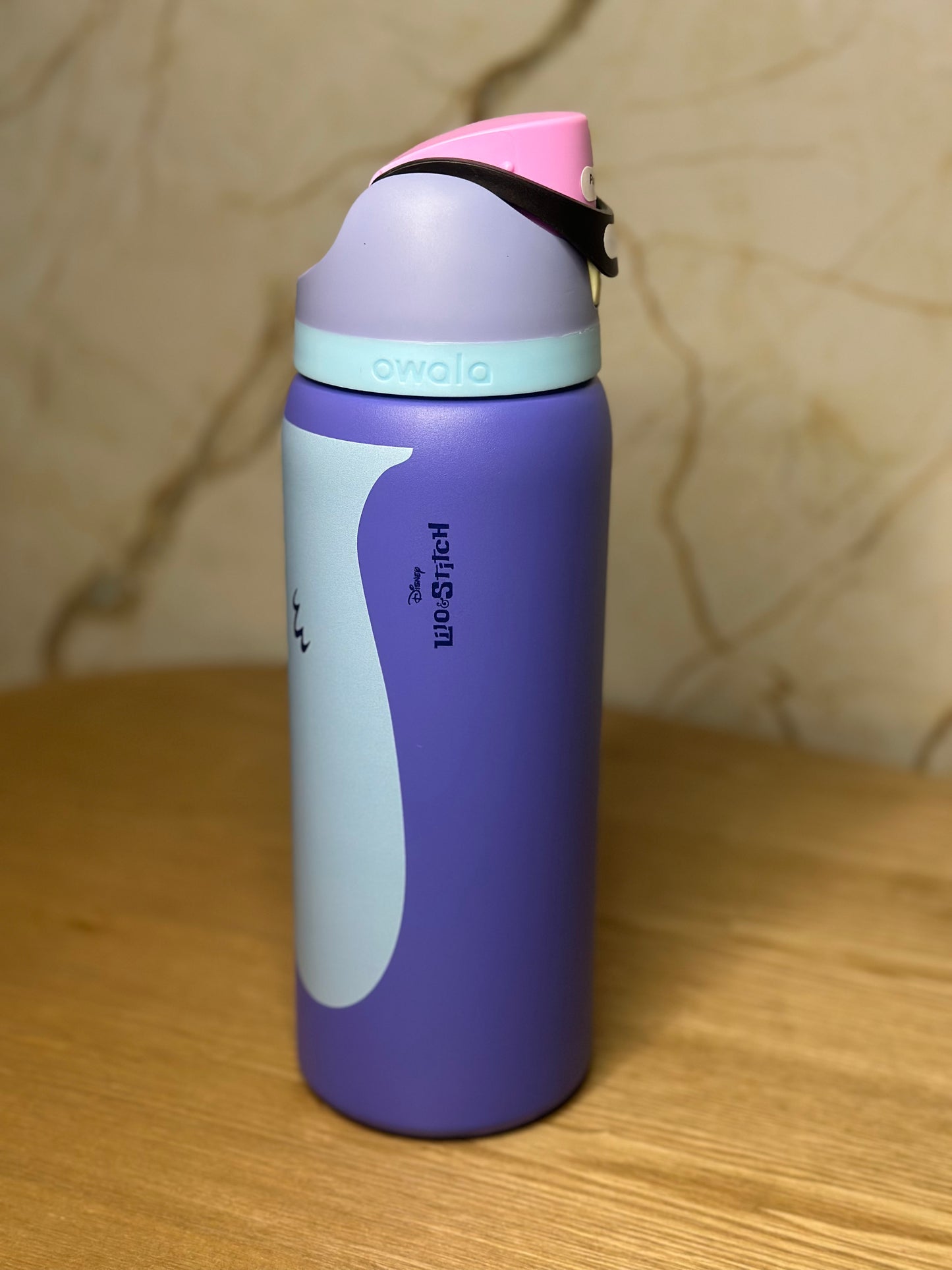 Owala Lilo & Stitch 32 oz edición FreeSip