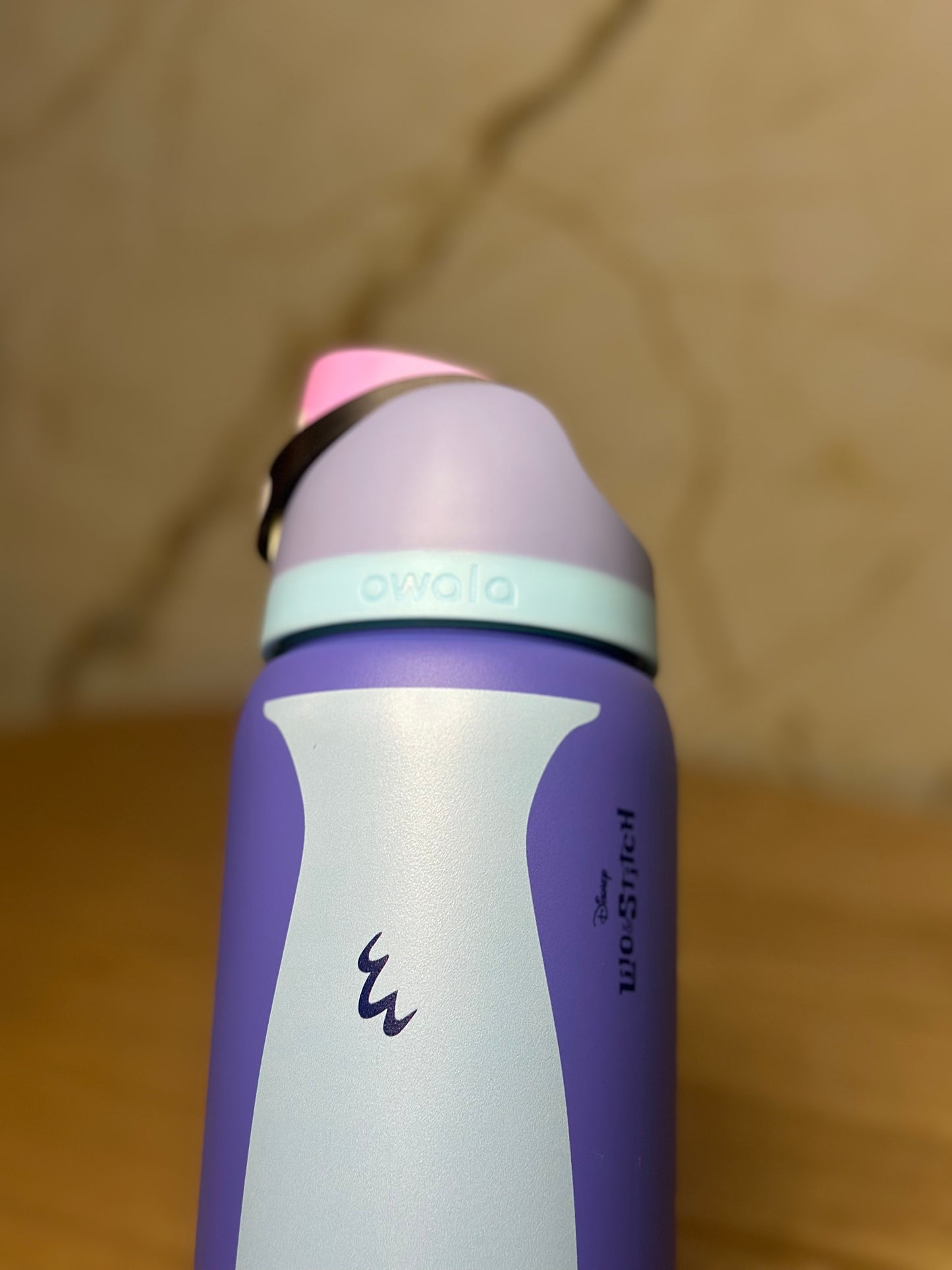 Owala Lilo & Stitch 32 oz edición FreeSip