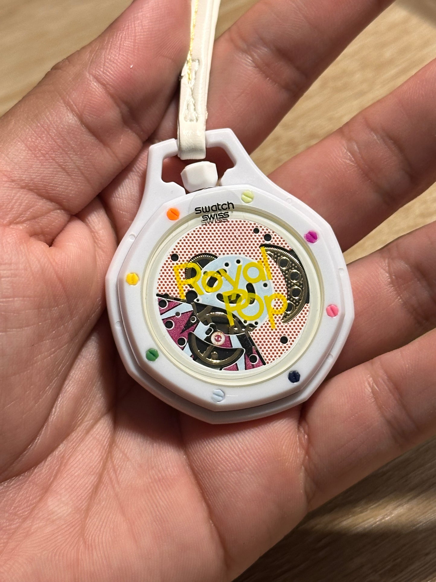 ROYAL POP AP X SWATCH HUIT BLANC