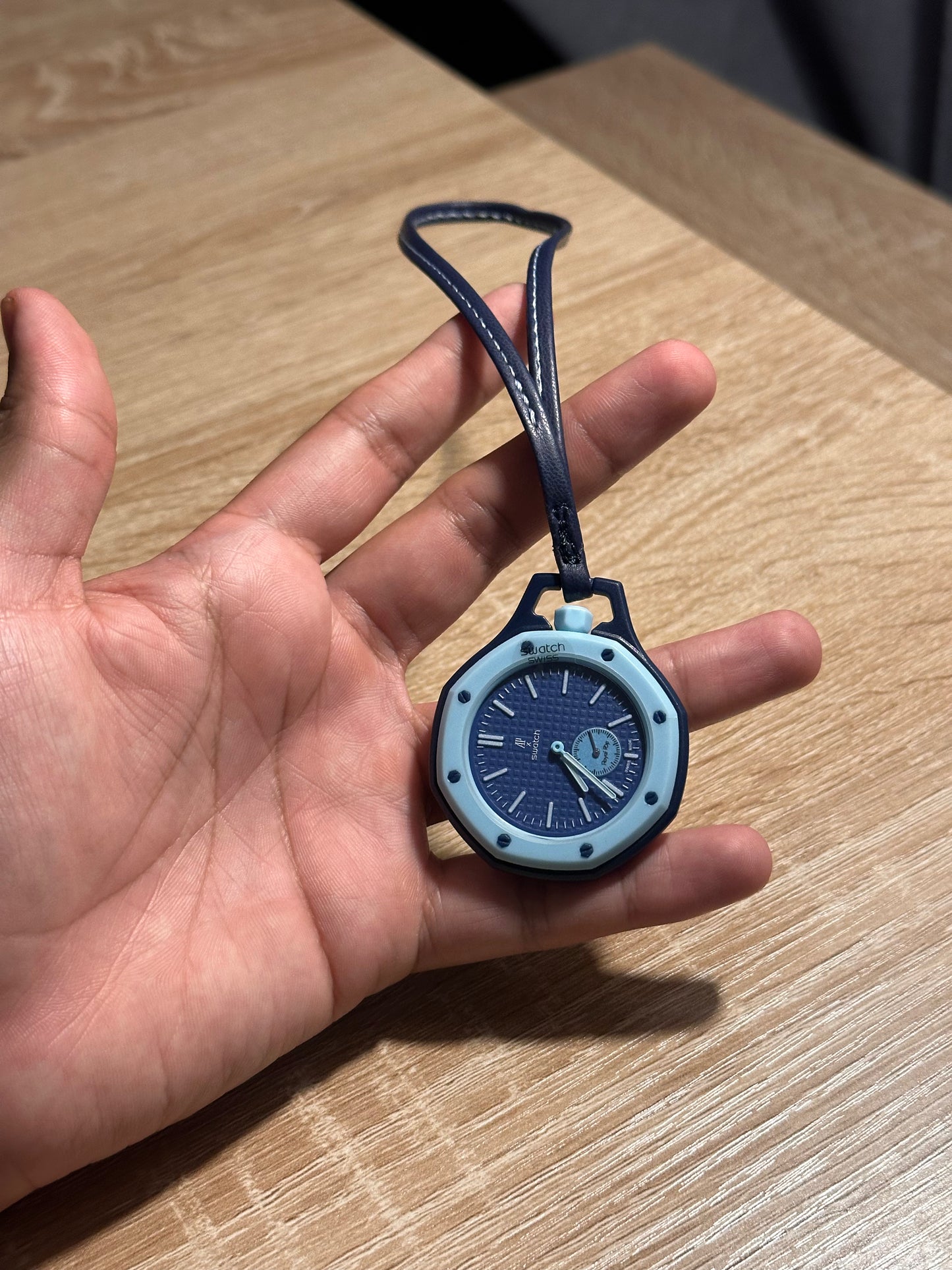 ROYAL POP AP X SWATCH LAN BA