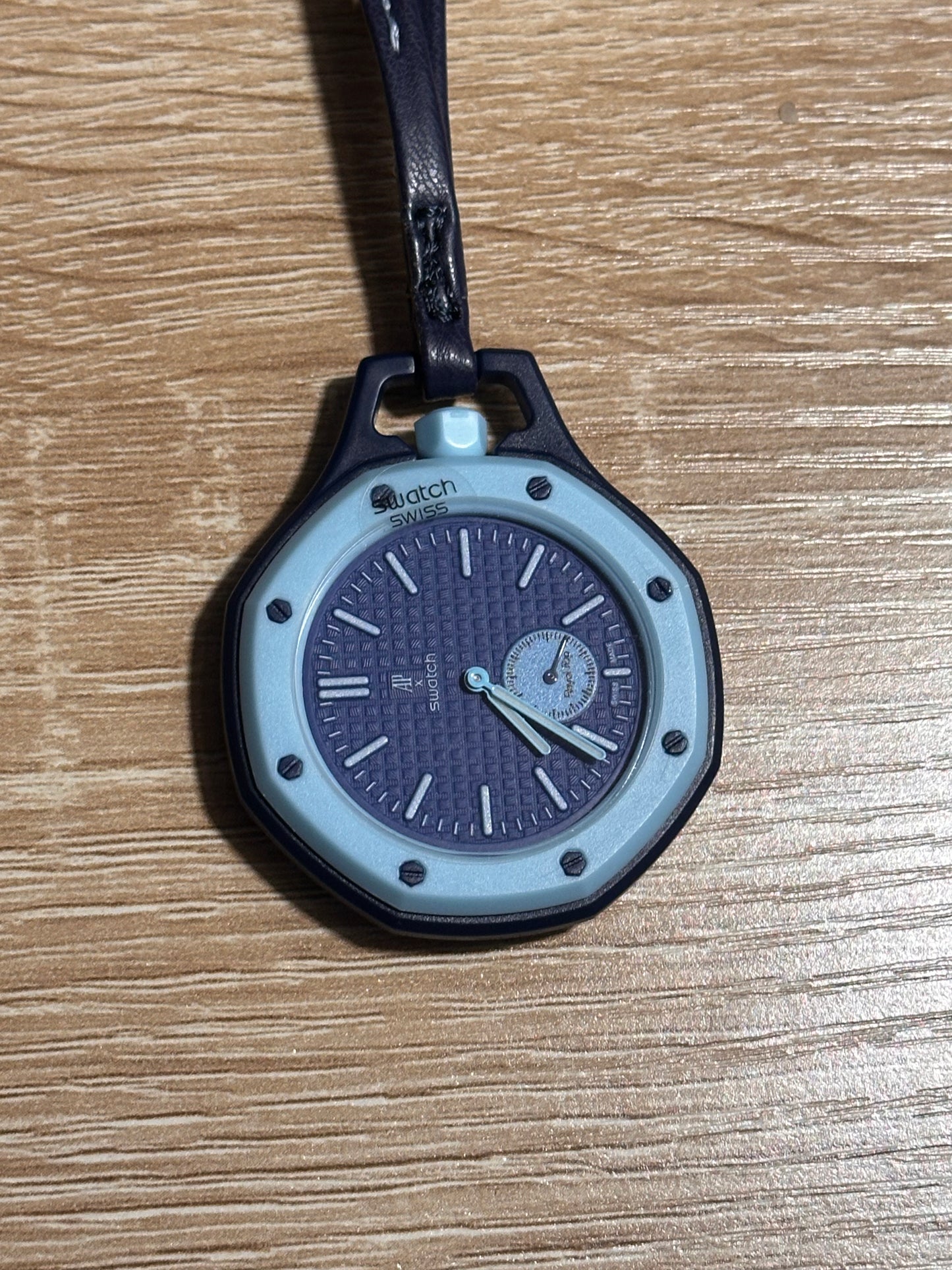 ROYAL POP AP X SWATCH LAN BA