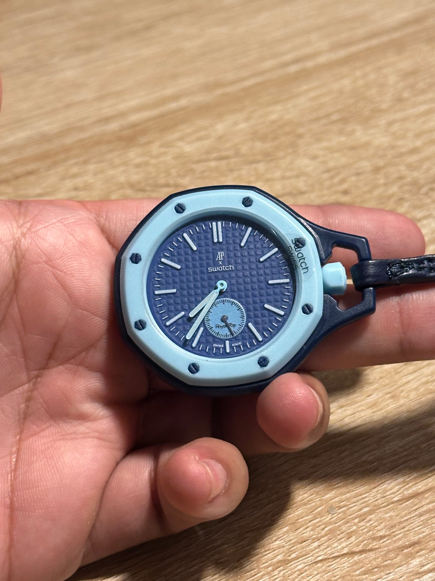 ROYAL POP AP X SWATCH LAN BA