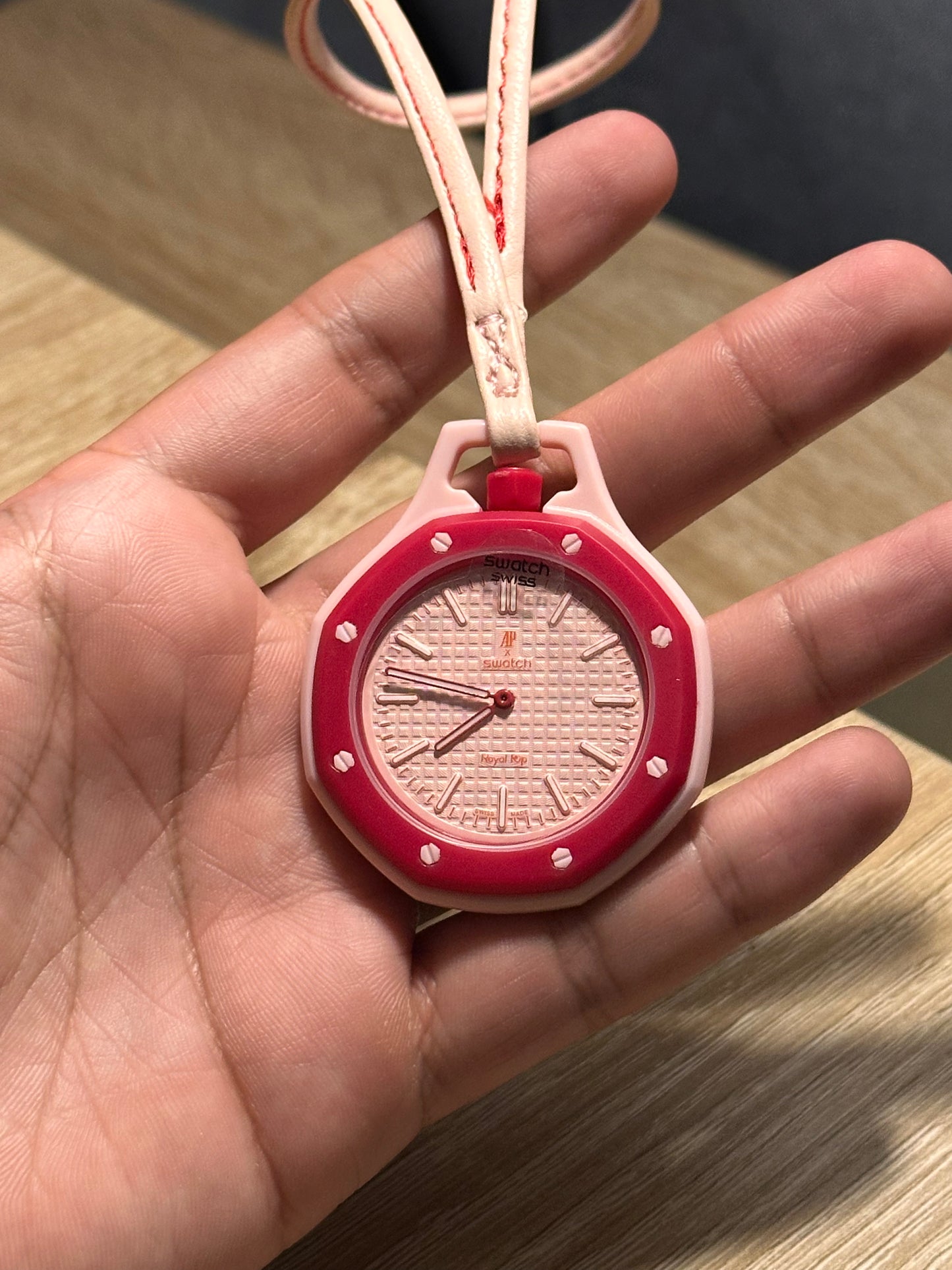 ROYAL POP AP X SWATCH OTTO ROSSO