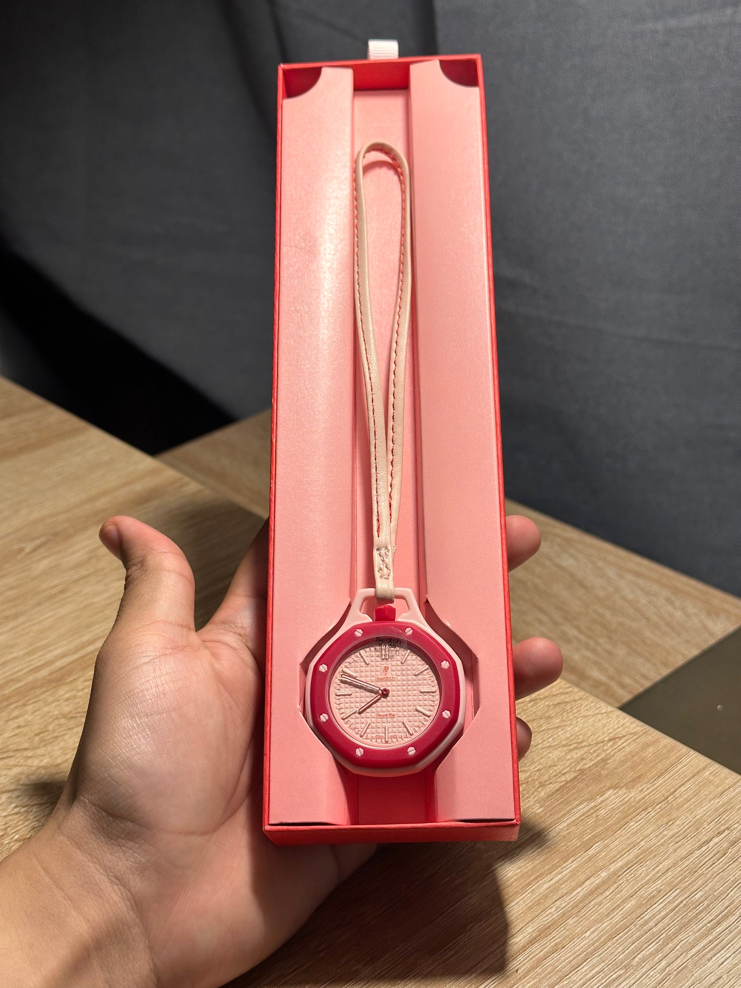 ROYAL POP AP X SWATCH OTTO ROSSO
