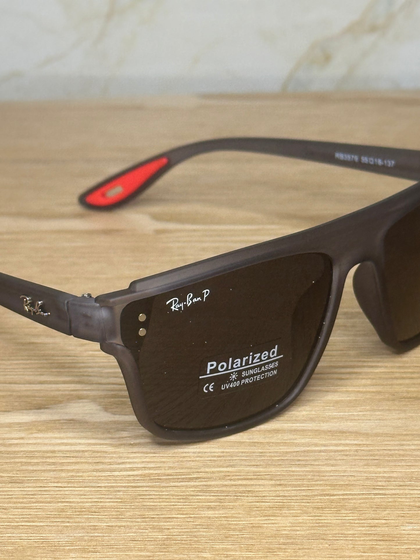 Gafas de sol ray-ban scuderia ferrari black trans polarizadas