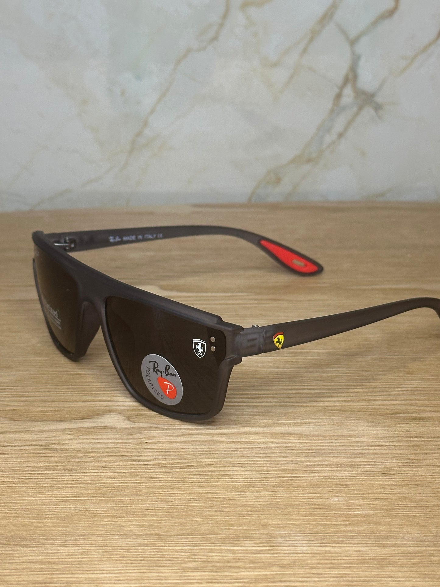 Gafas de sol ray-ban scuderia ferrari black trans polarizadas
