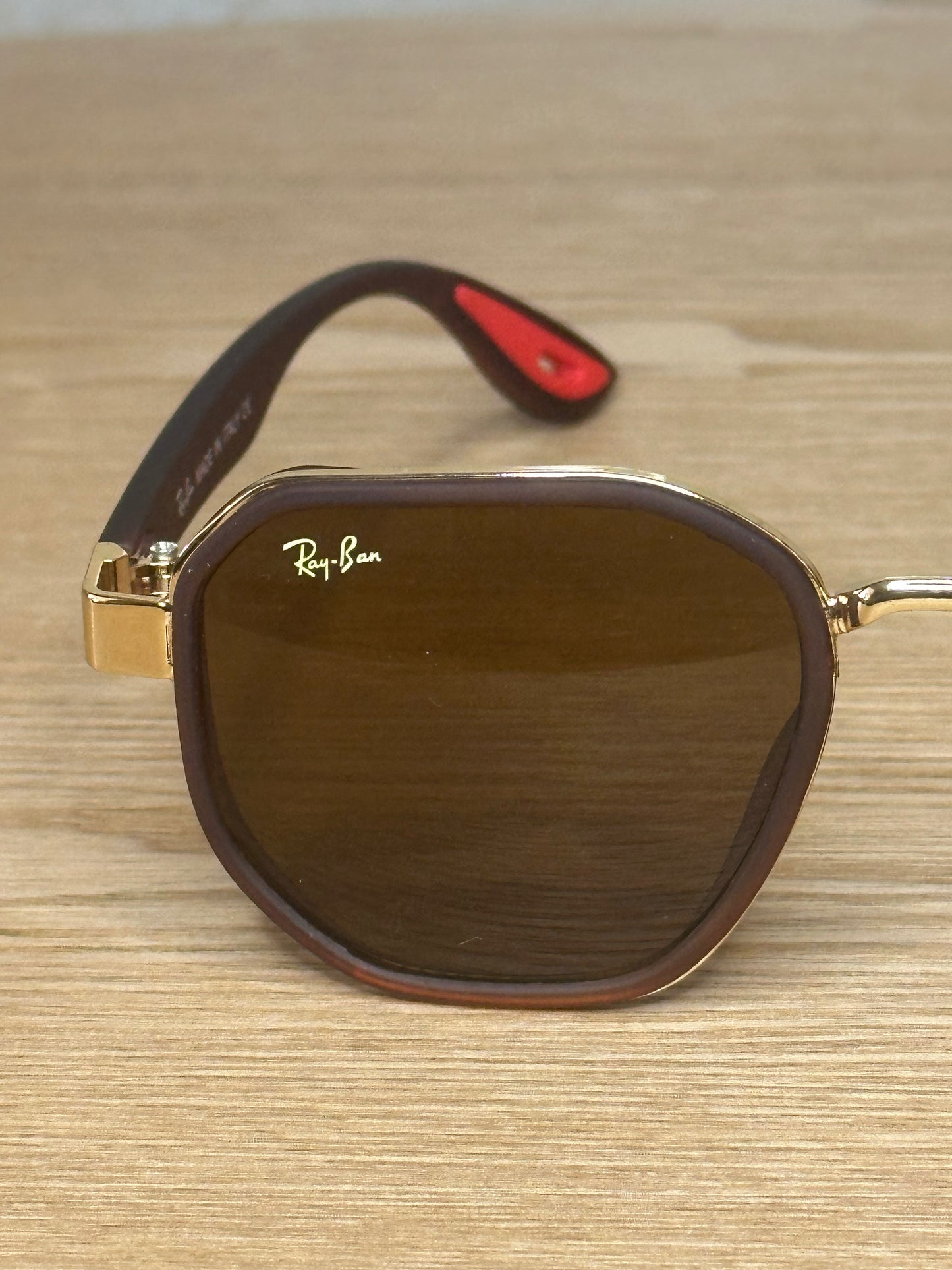 Gafas de sol ray-ban scuderia ferrari doradas polarizadas