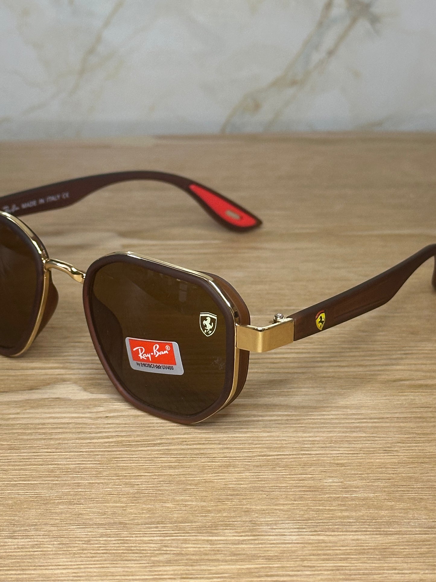 Gafas de sol ray-ban scuderia ferrari doradas polarizadas