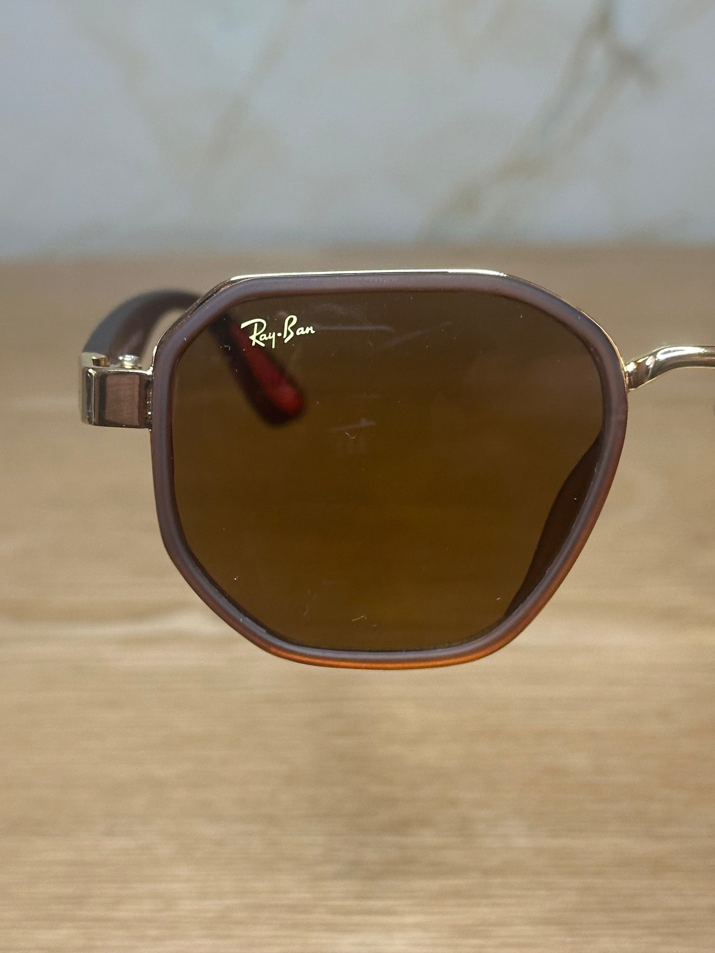 Gafas de sol ray-ban scuderia ferrari doradas polarizadas