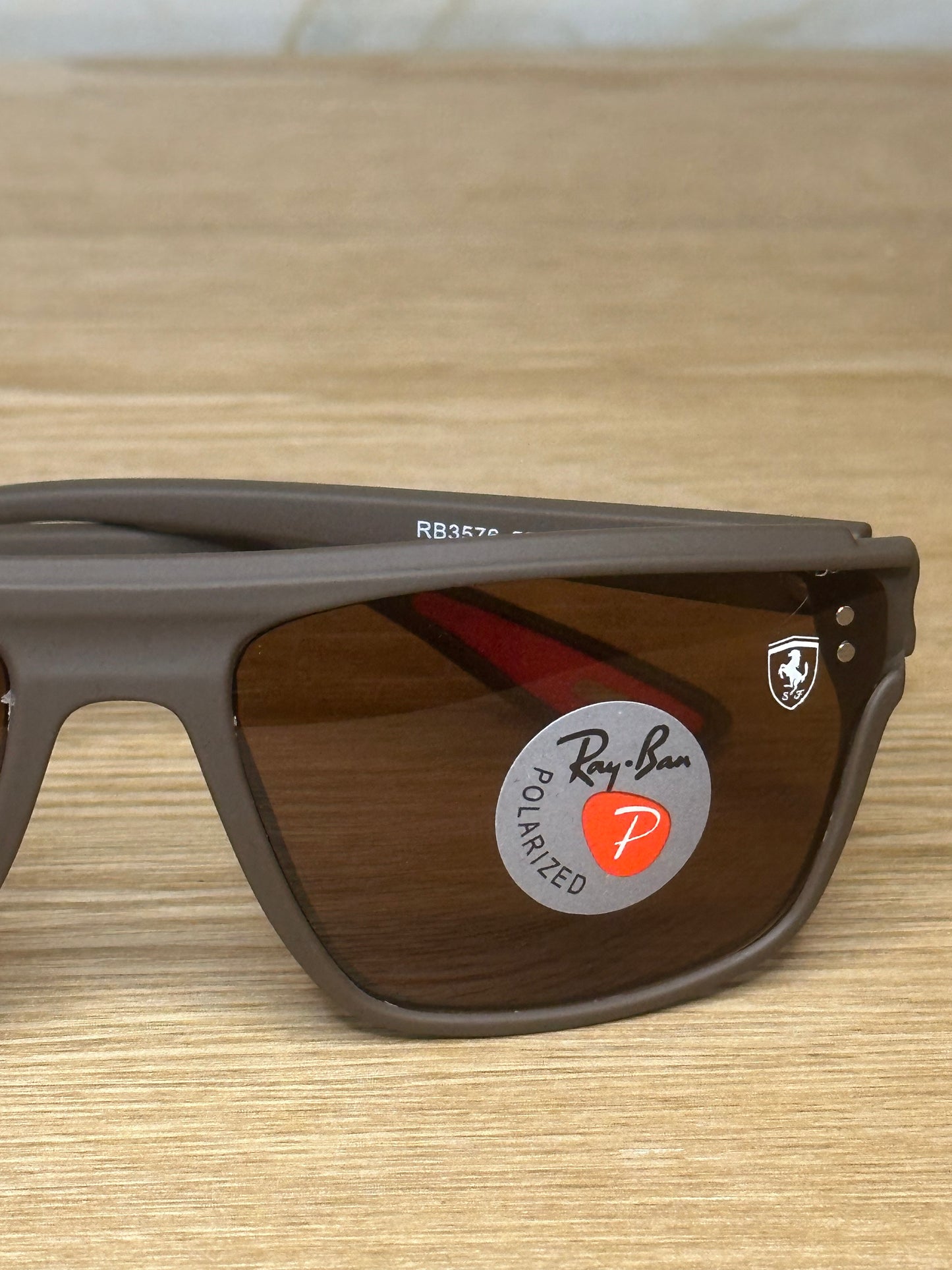 Gafas de sol ray-ban scuderia ferrari corintas polarizadas