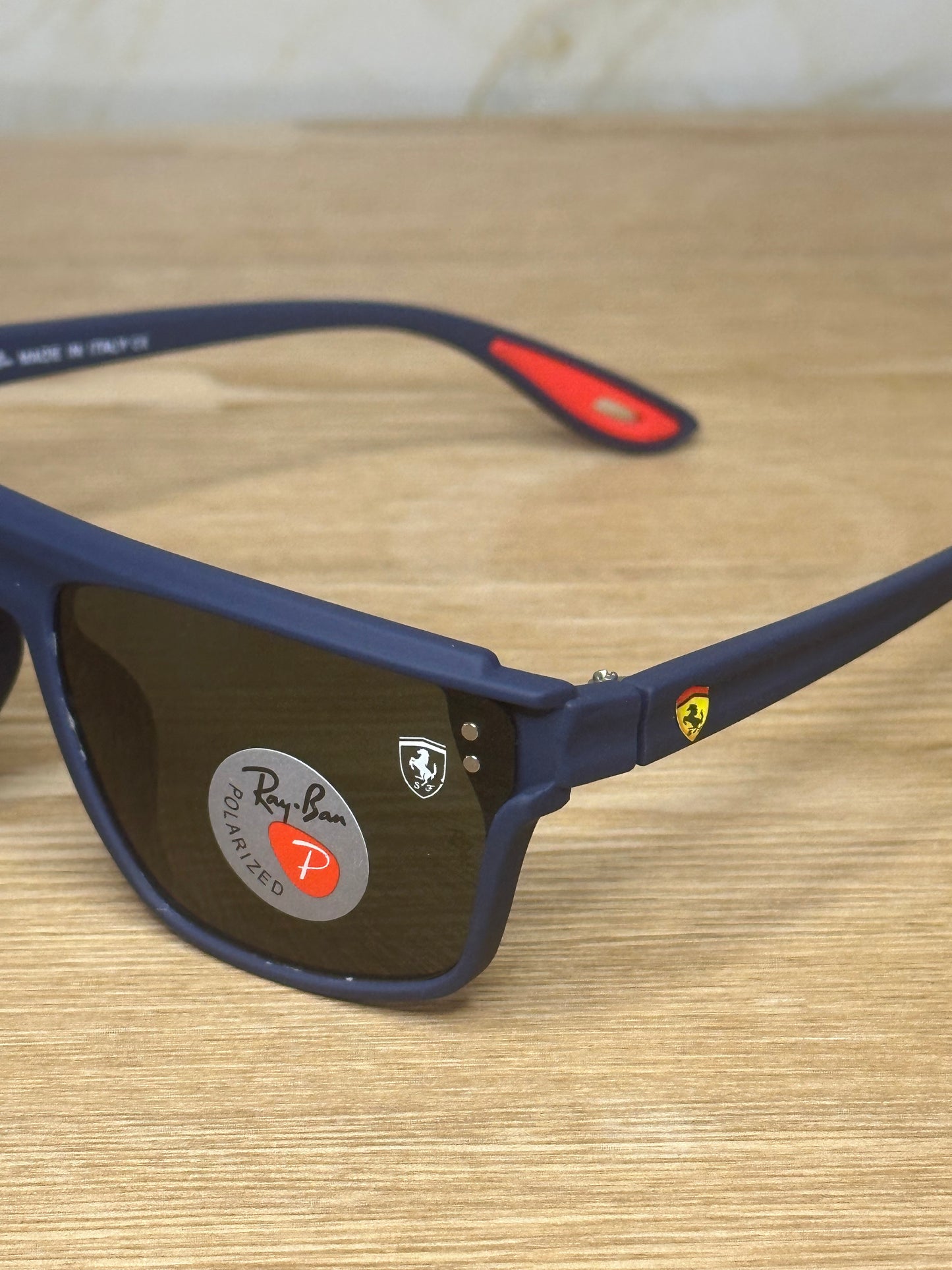 Gafas de sol ray-ban scuderia ferrari azules polarizadas