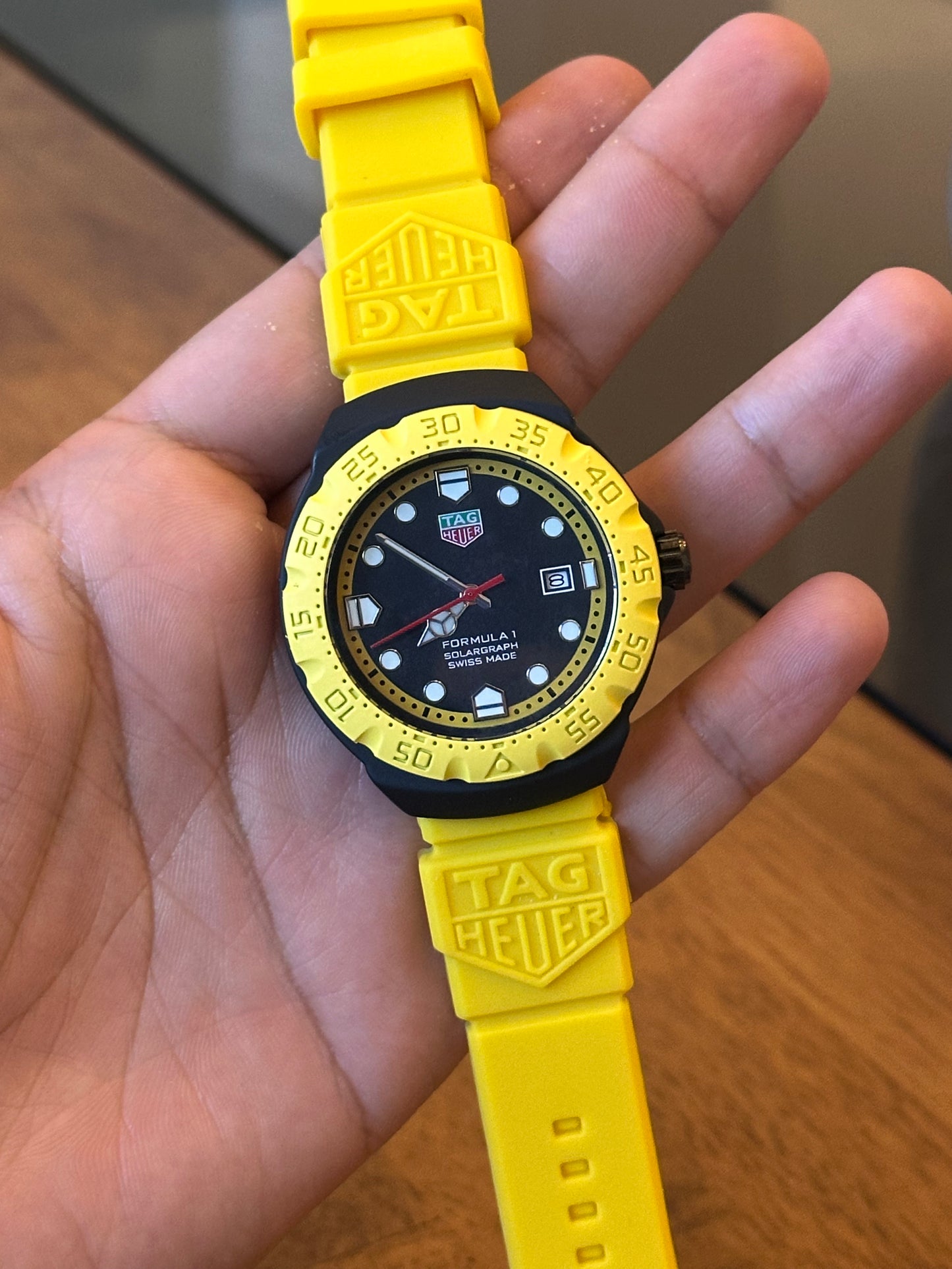 TAG HEUER FORMULA 1 SOLARGRAPH AMARILLO