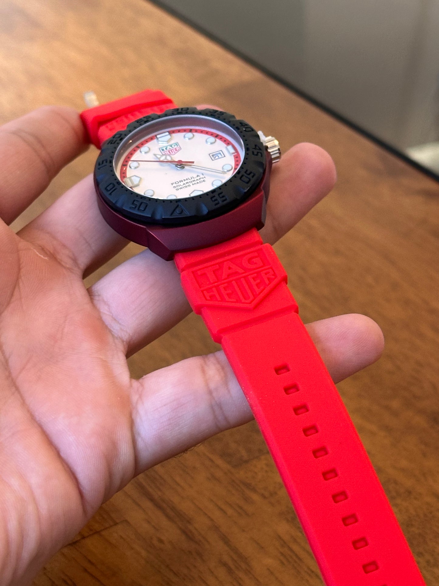 TAG HEUER FORMULA 1 SOLARGRAPH ROJO