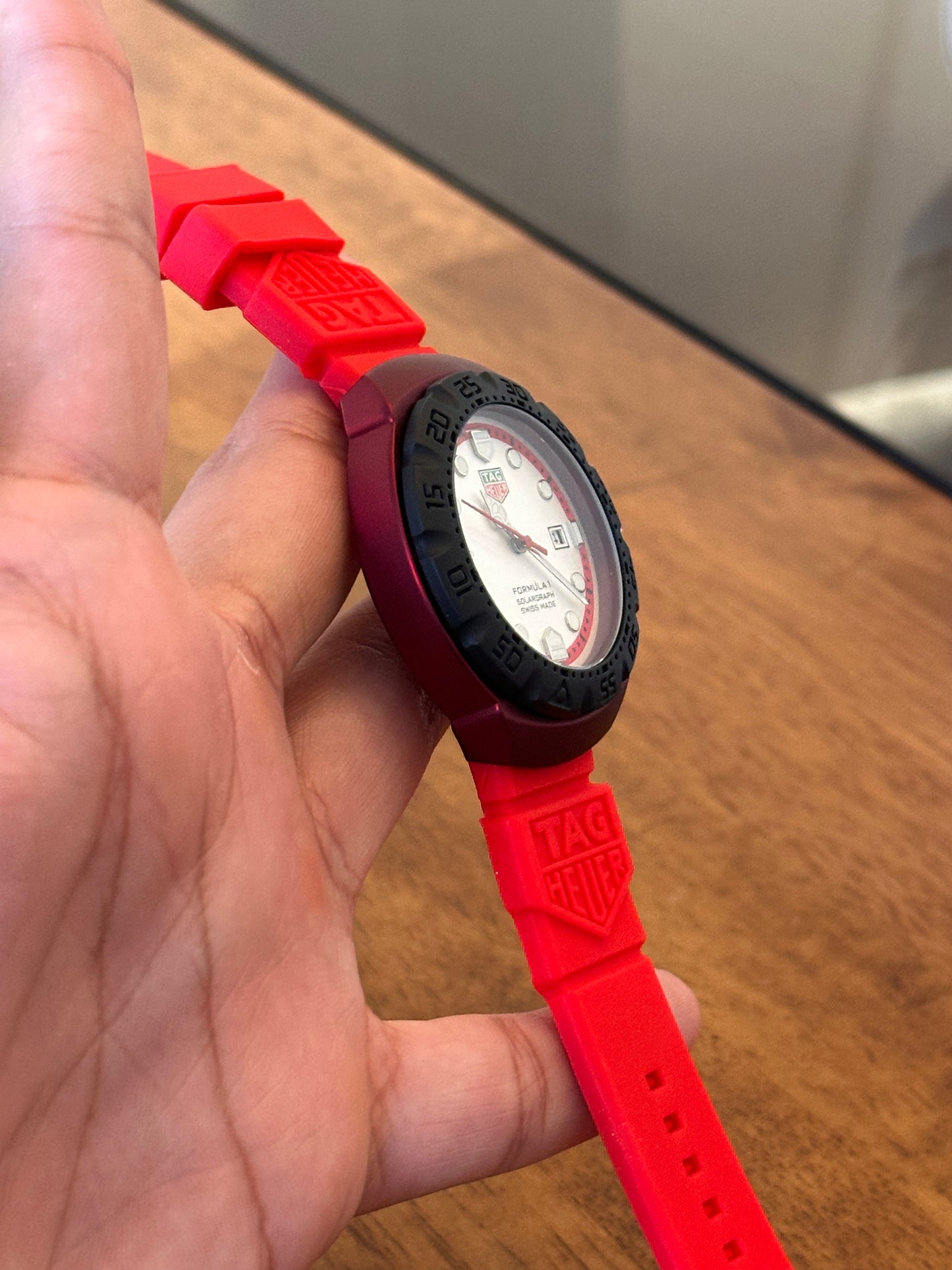 TAG HEUER FORMULA 1 SOLARGRAPH ROJO