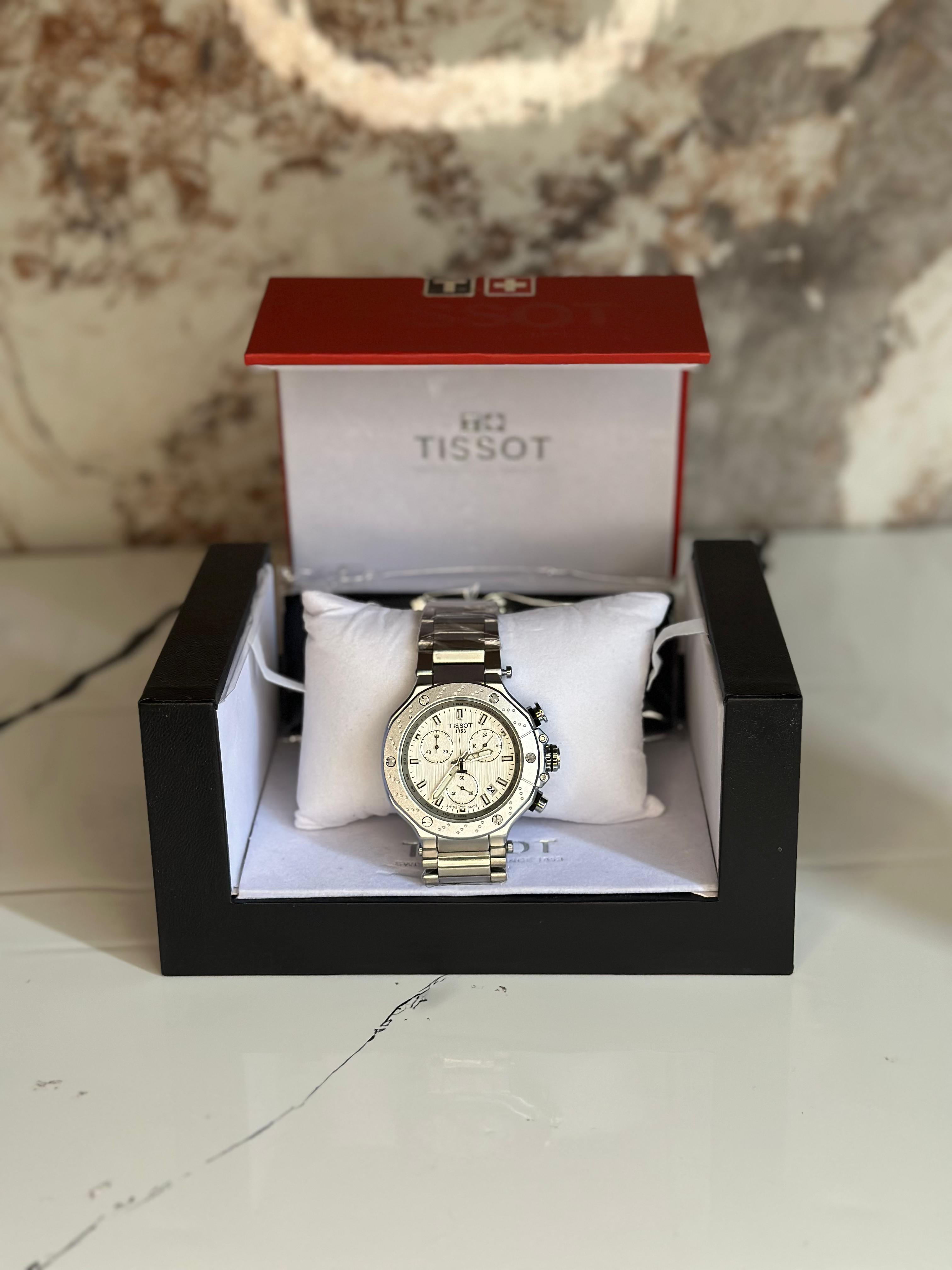 Reloj Tissot edición especial MOTO GP fondo blanco pulsera metalica