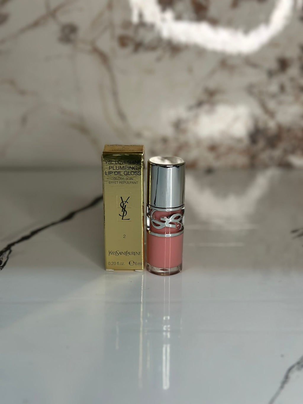 YSL Loveshine Plumping 2025 brillo de aceite de labios (#2 - Lucky Moonstone) .2 oz/6 ml NUEVO-