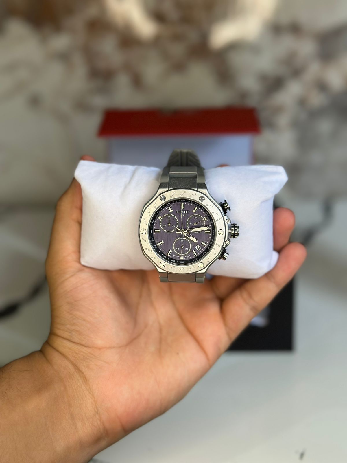 Reloj Tissot edición especial MOTO GP fondo azul pulsera gris bisel plateado