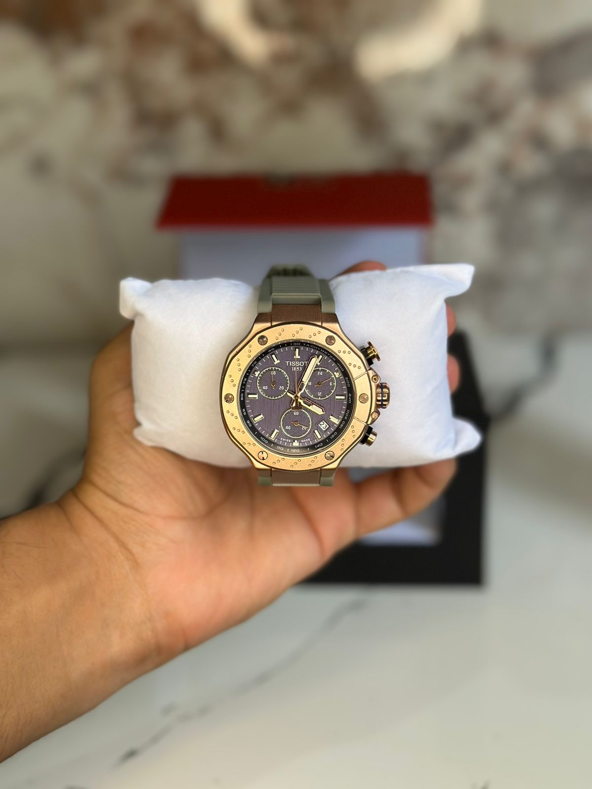 Reloj Tissot edición especial MOTO GP fondo azul pulsera gris bisel dorado