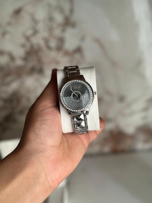 Reloj Dior para dama oscuro